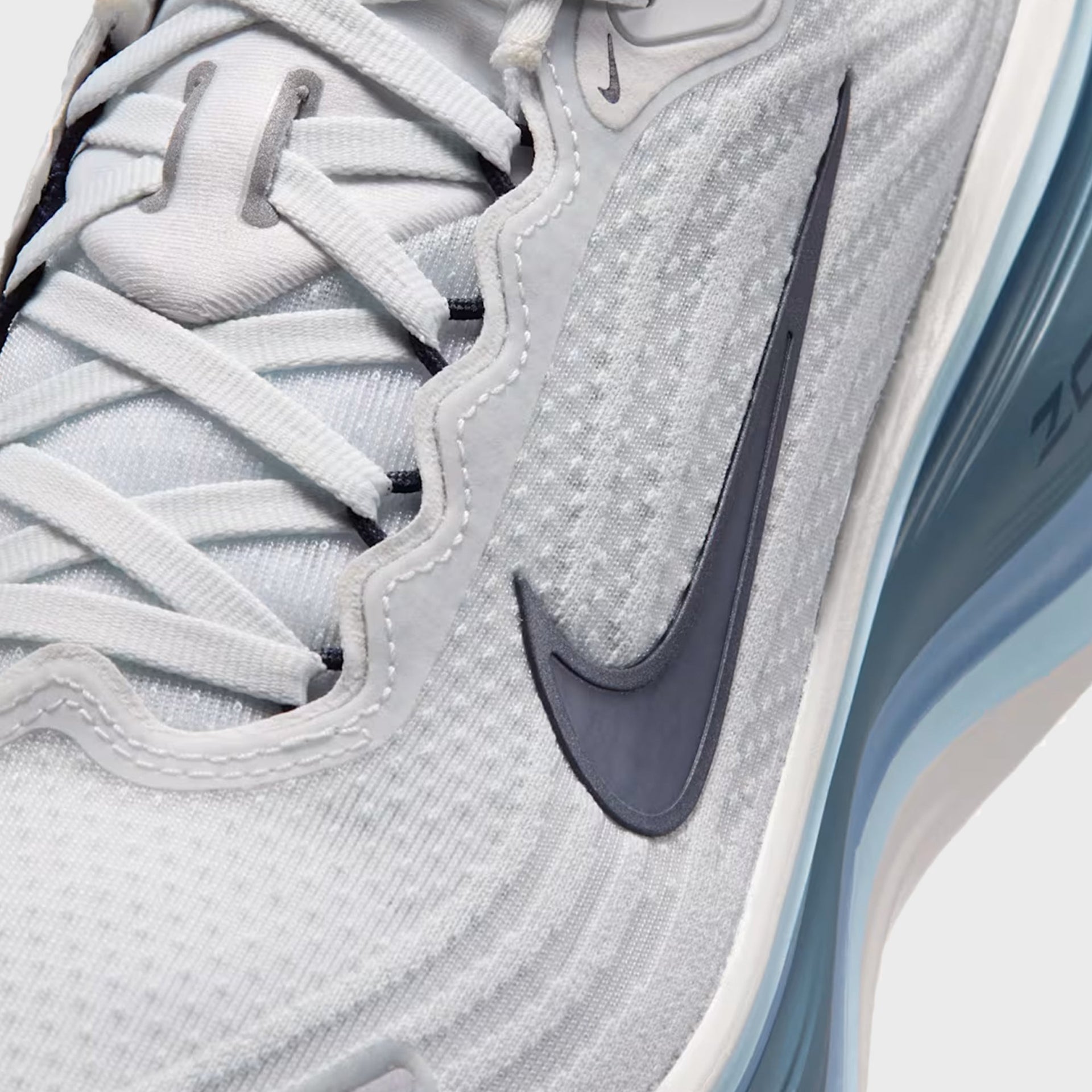Nike Vomero Plus - Off-White / Grey Fog / Thunderstorm / Obsidian