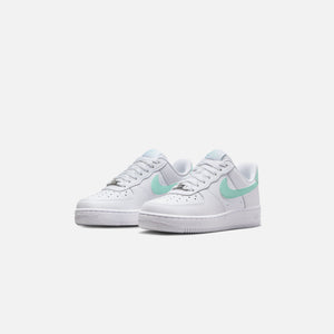 Nike WMNS Air Force 1 `07 - White / Jade Ice