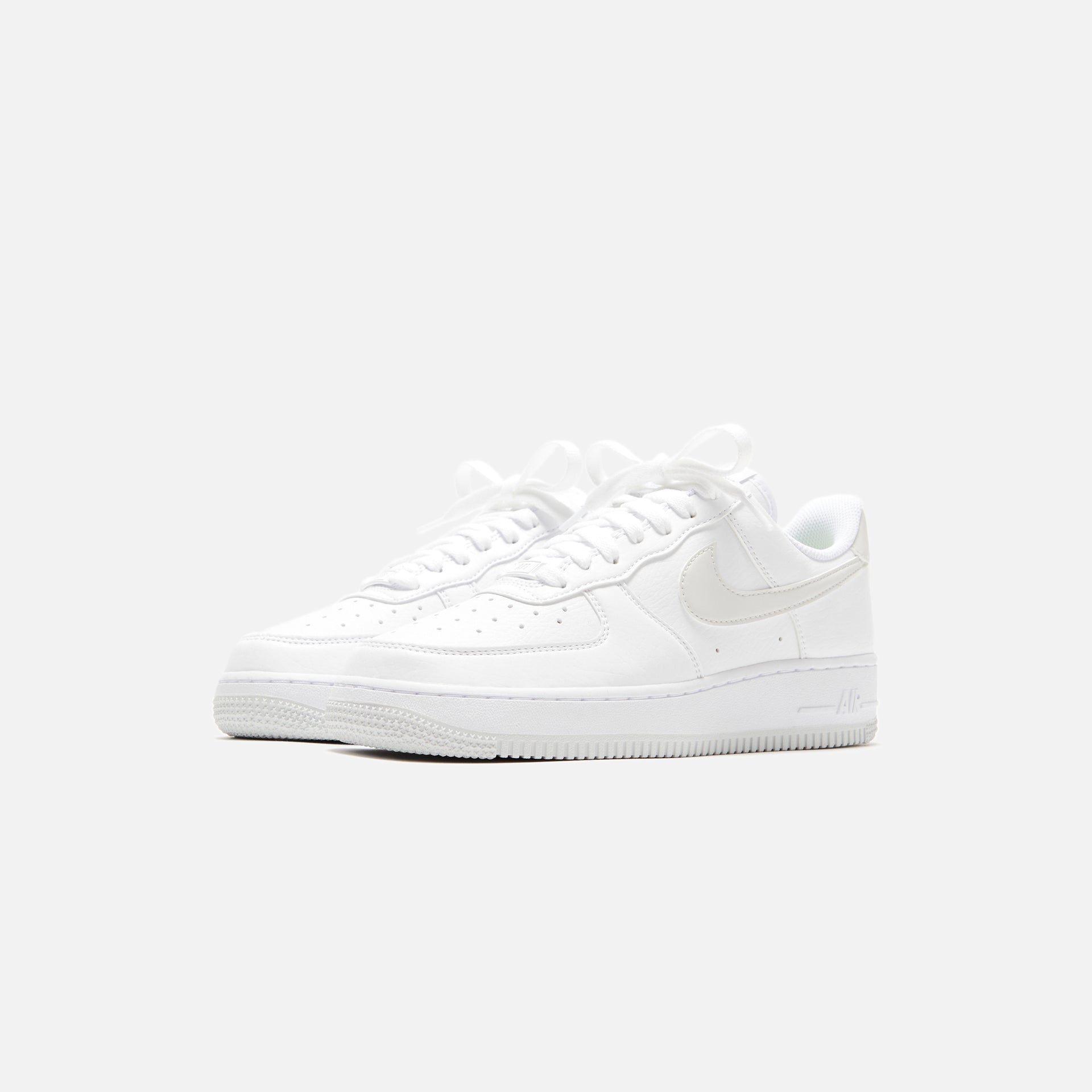 Nike WMNS Air Force 1 '07 SE - White / Photon Dust / White