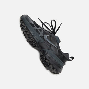 Nike WMNS V2K Run - Black / Dark Smoke Grey / Anthracite – Kith Canada