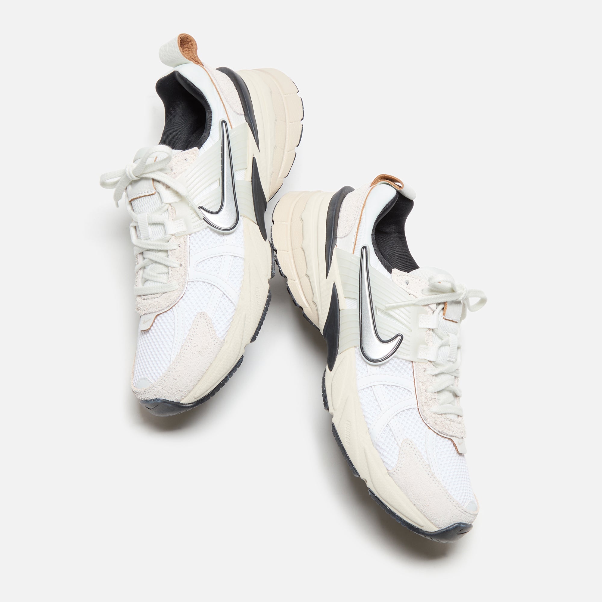 Nike WMNS V2K Run - Summit White / Chrome White – Kith Canada