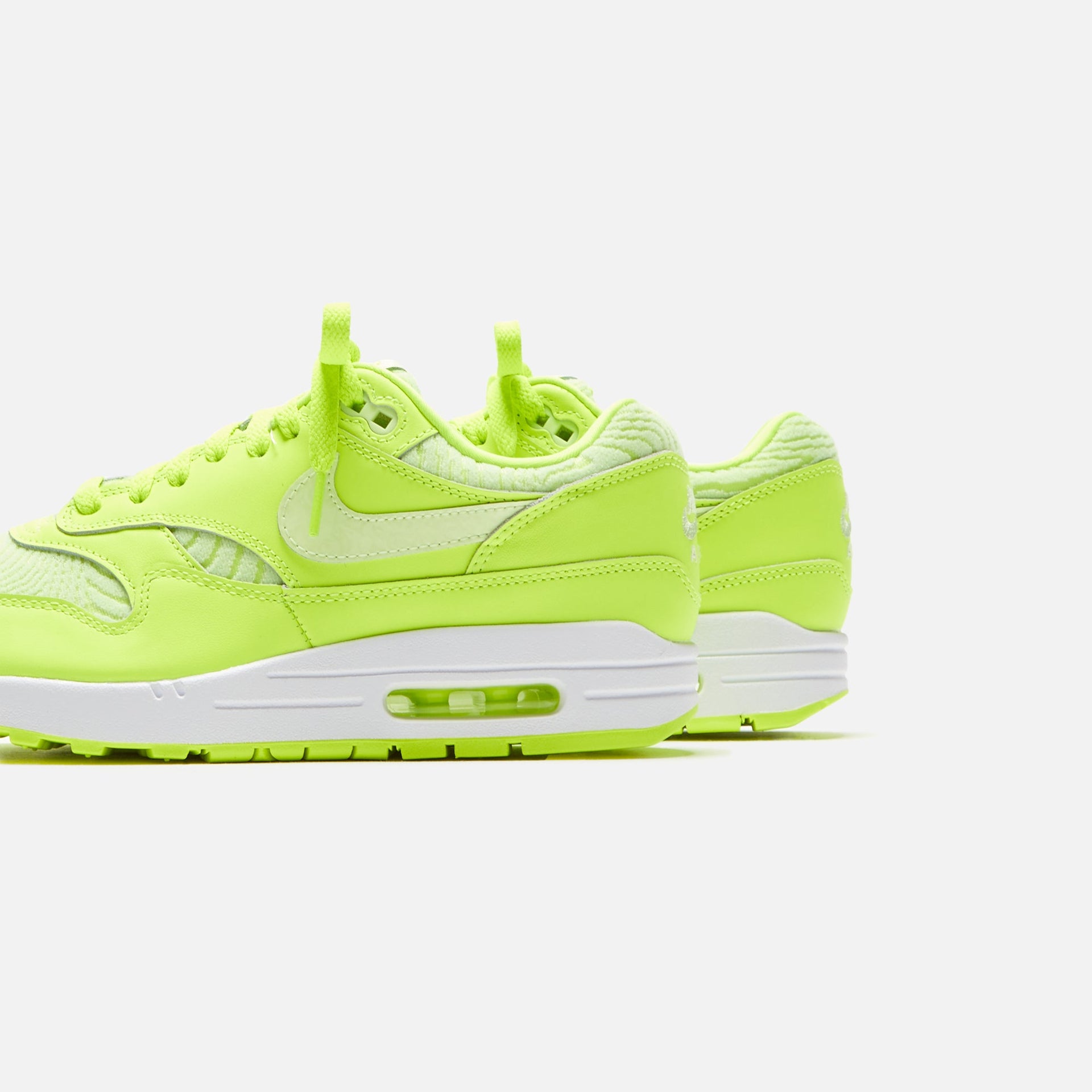 Nike Air Max 1 - Volt / Barely Volt / White