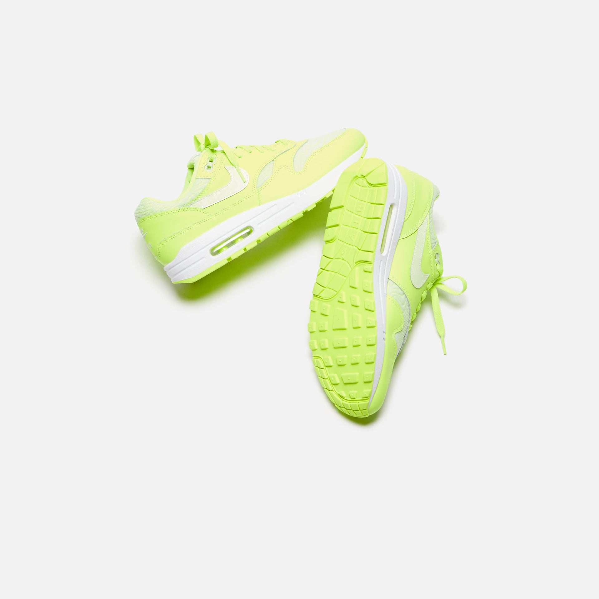 Nike Air Max 1 - Volt / Barely Volt / White