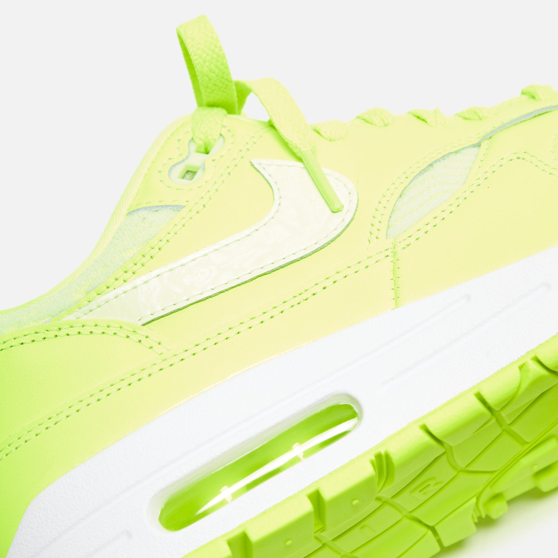 Nike Air Max 1 - Volt / Barely Volt / White