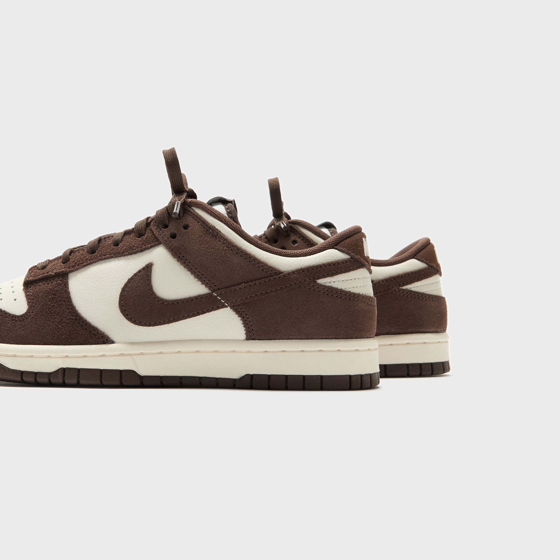 Nike Dunk Low Retro SE - Pale Ivory / Baroque Brown