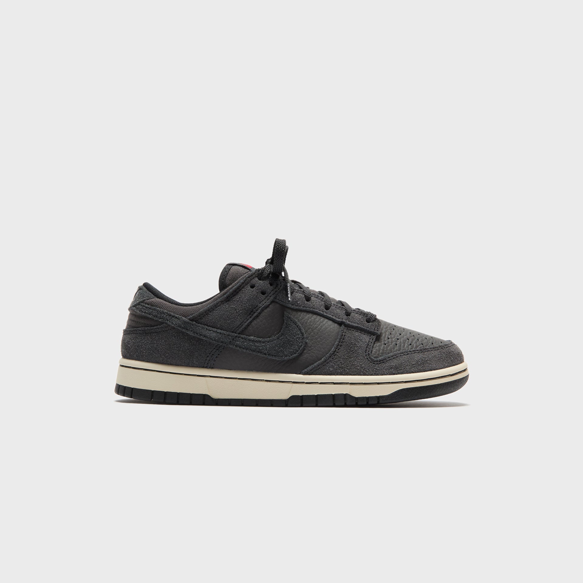 Nike Dunk Low Retro PRM - Black / Off Noir / Medium Ash / Coconut