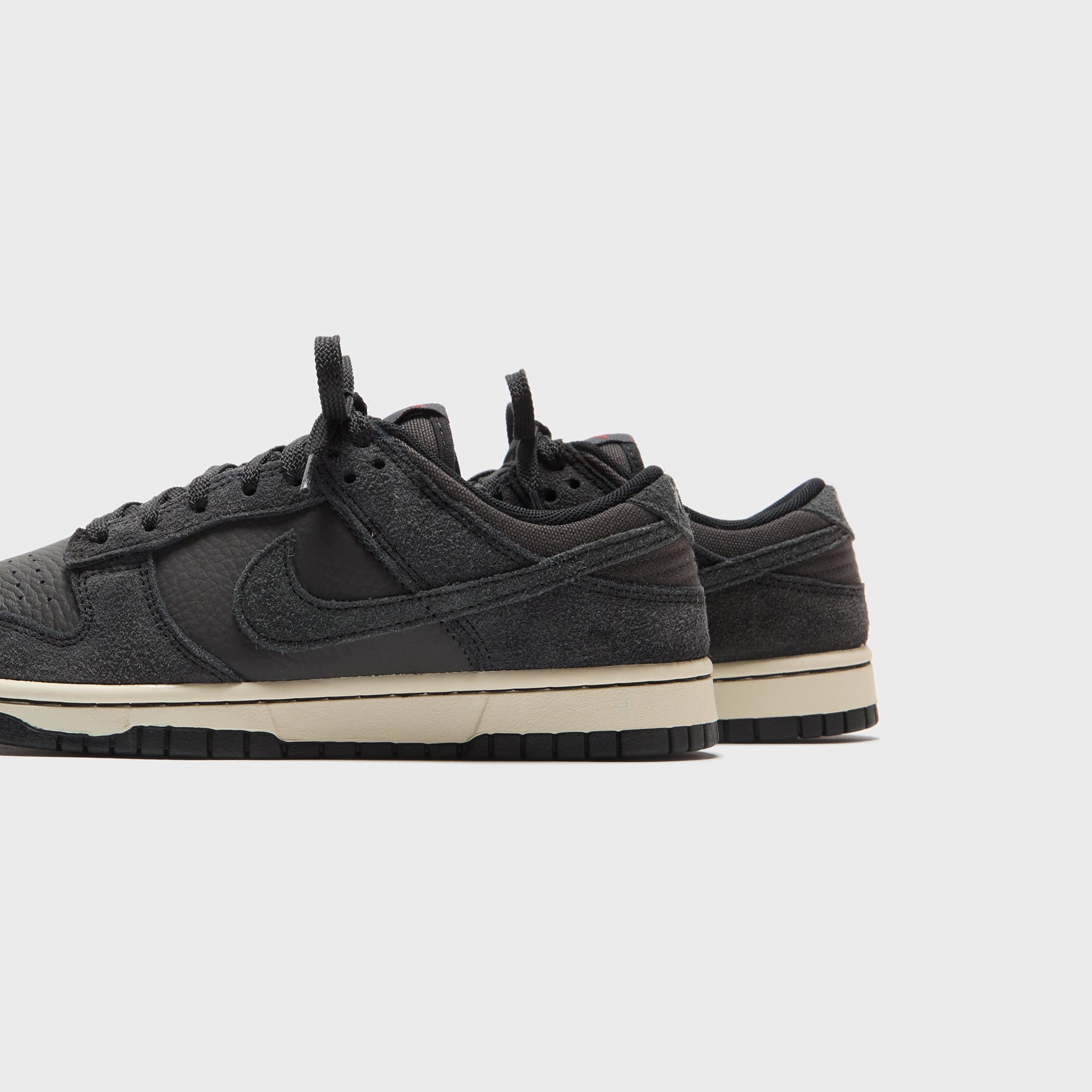 Nike Dunk Low Retro PRM - Black / Off Noir / Medium Ash / Coconut