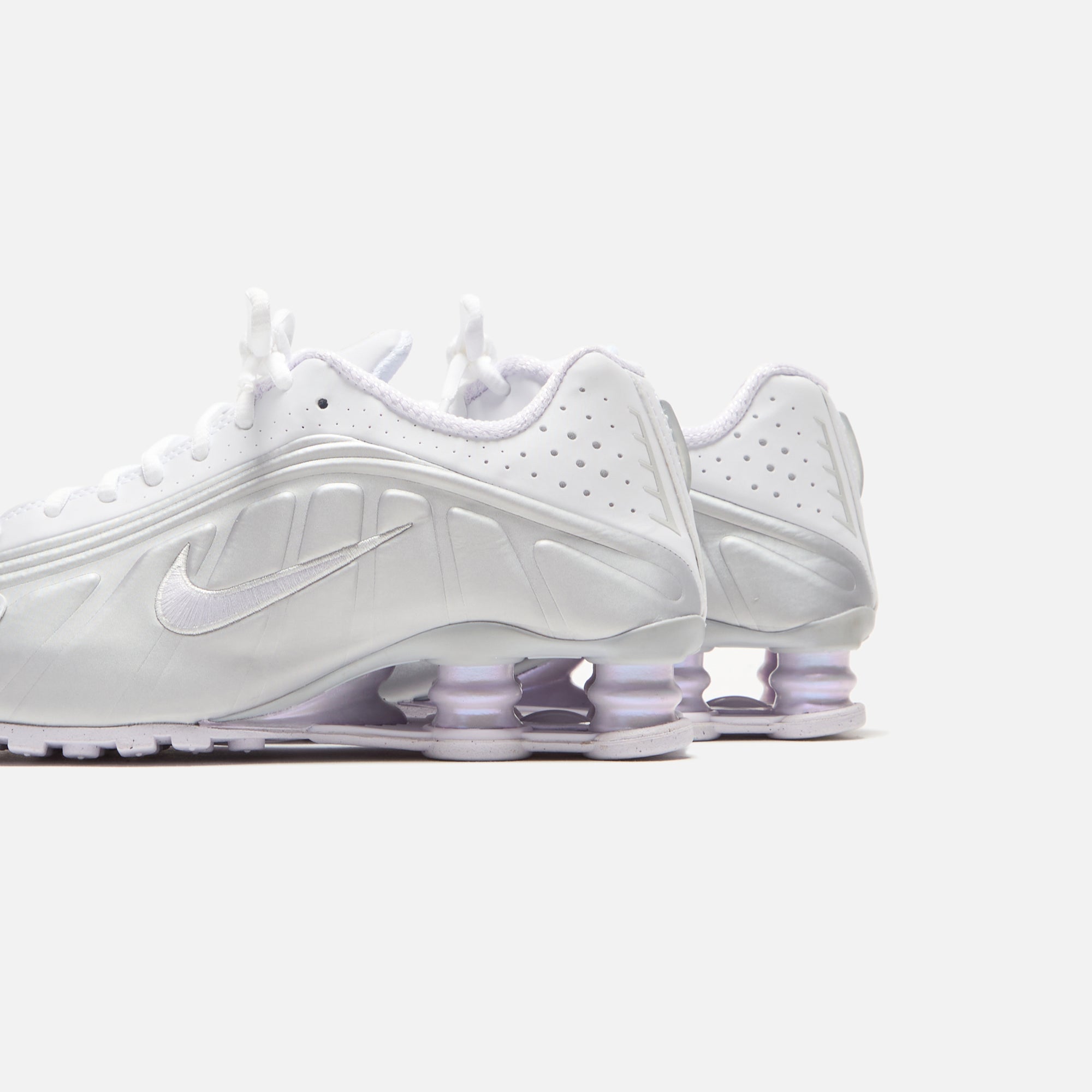 Nike WMNS Shox R4 - White / Metallic Platinum / Platinum Tint