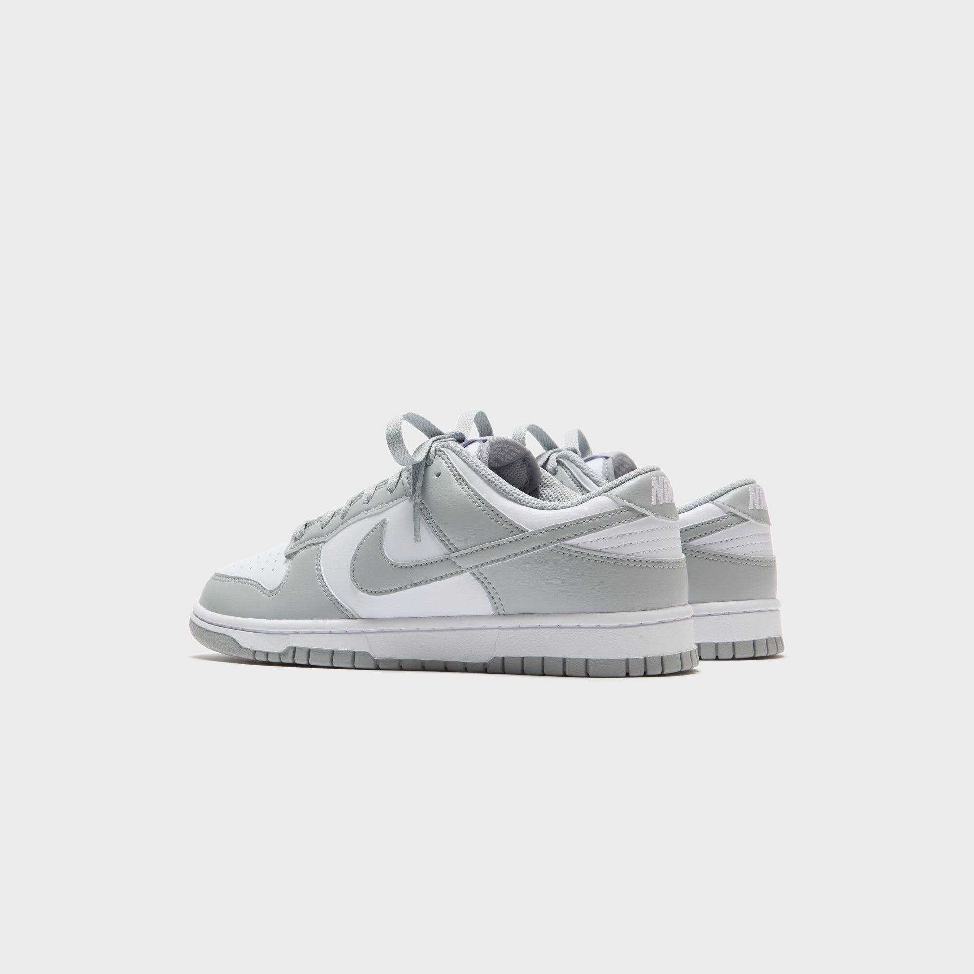 靴 Nike Dunk Low White Light Smoke Grey Nike Dunk Low Retro - White / Light Smoke Grey / White