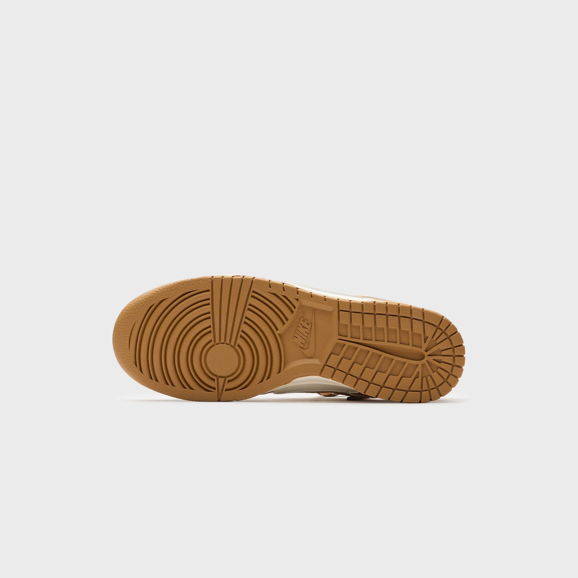 Nike Dunk Low Retro Bttys - Pale Ivory / Wheat