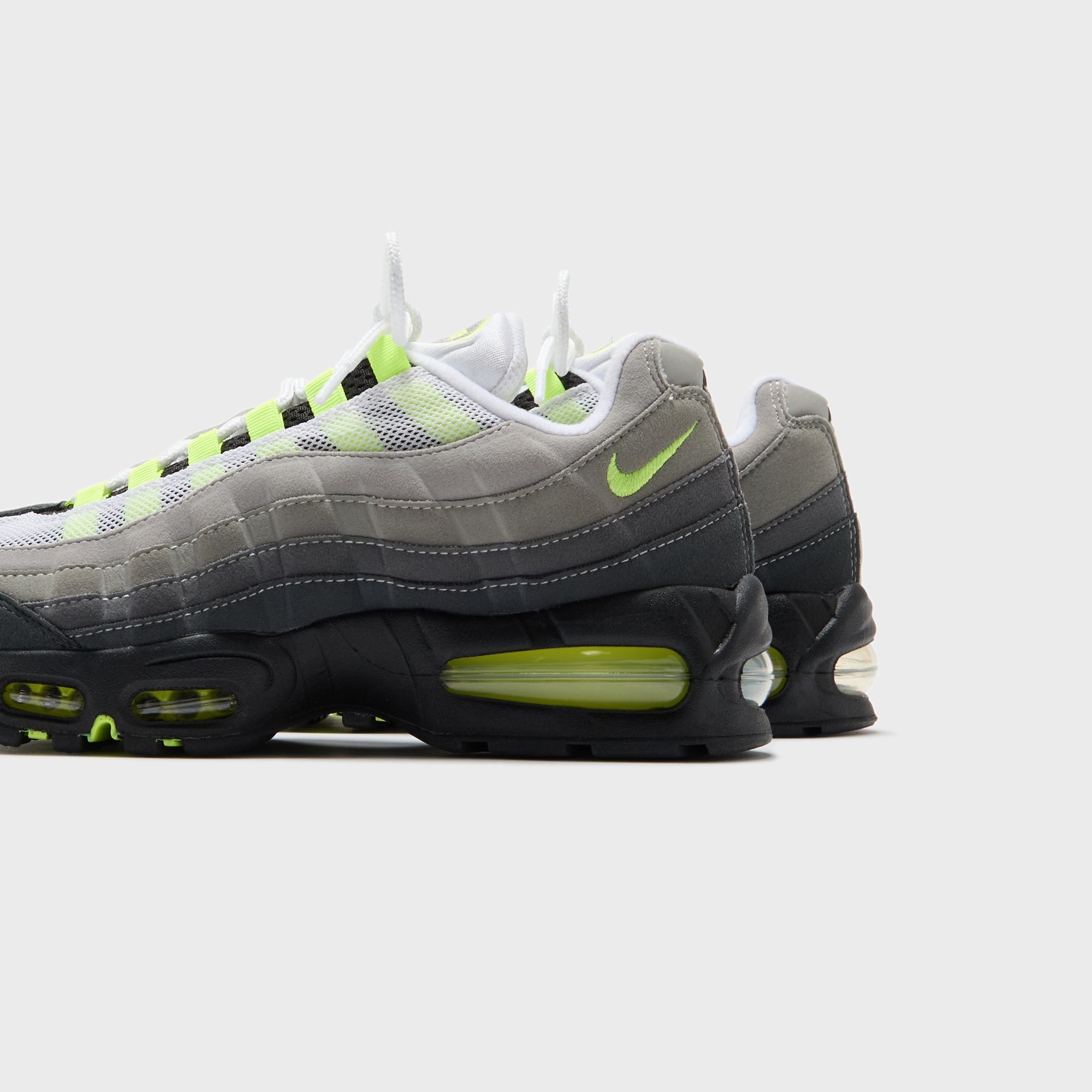 Nike Air Max 95 - Black / Anthracite / Light Graphite / Neon