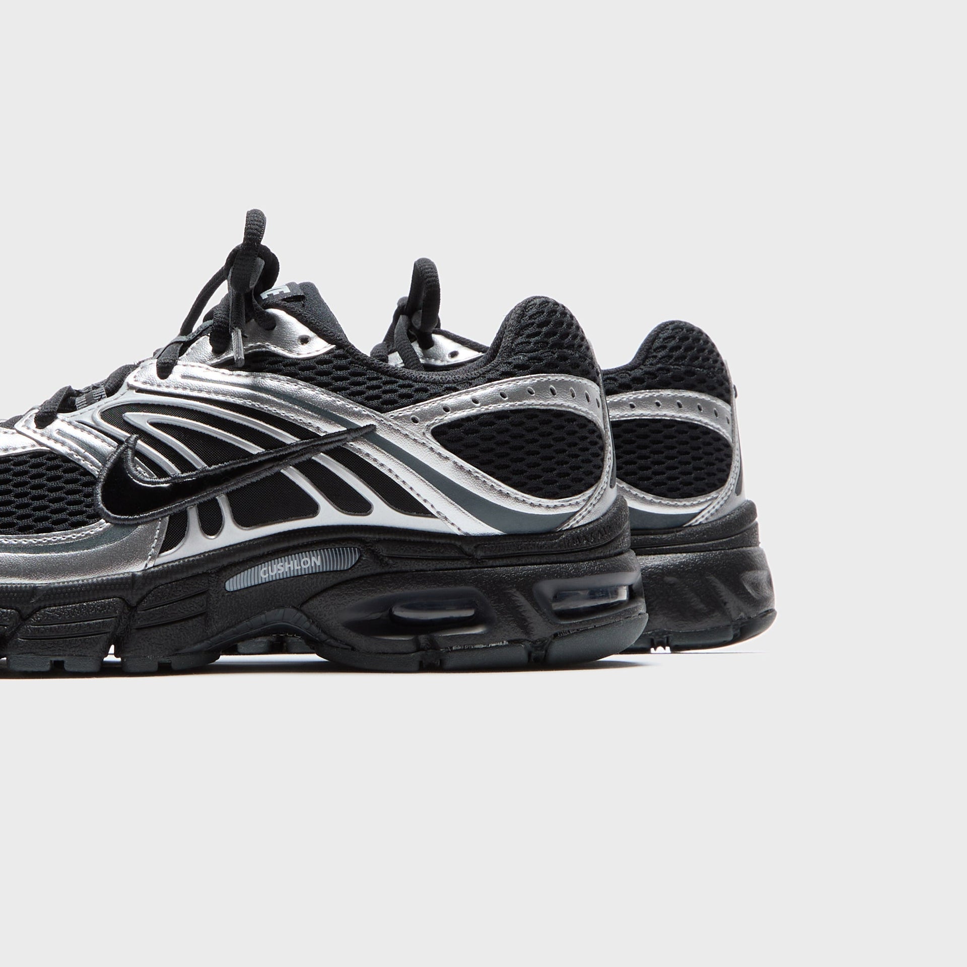 Nike WMNS Air Max Moto 2K - Black / Black / Metallic Silver / Anthracite