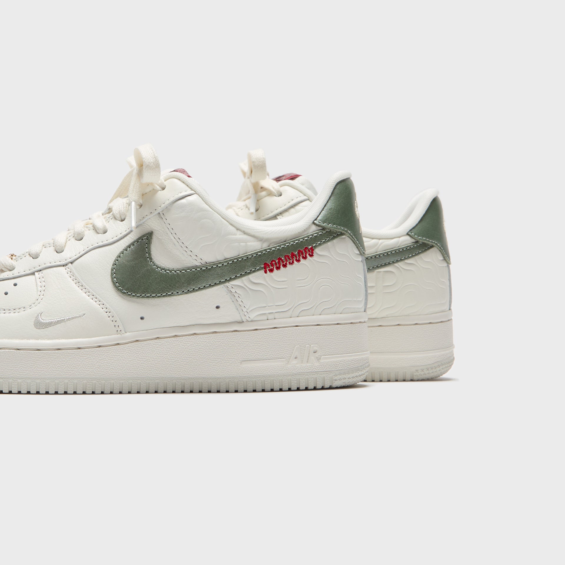 Nike Air Force 1 Low - Sail / Jade Horizon / Light Bone / University Red