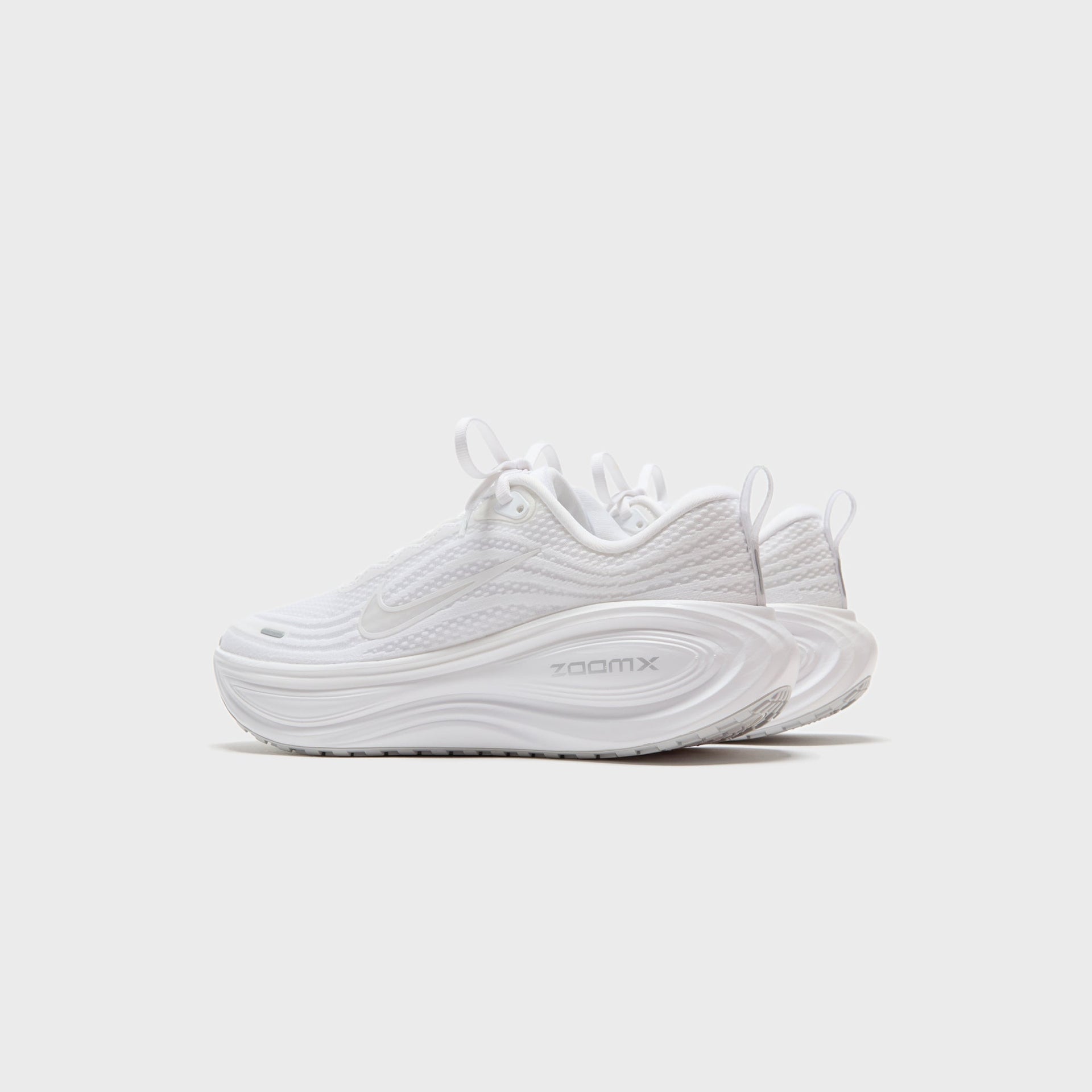 Nike Vomero Plus - White / Summit White / Photon Dust