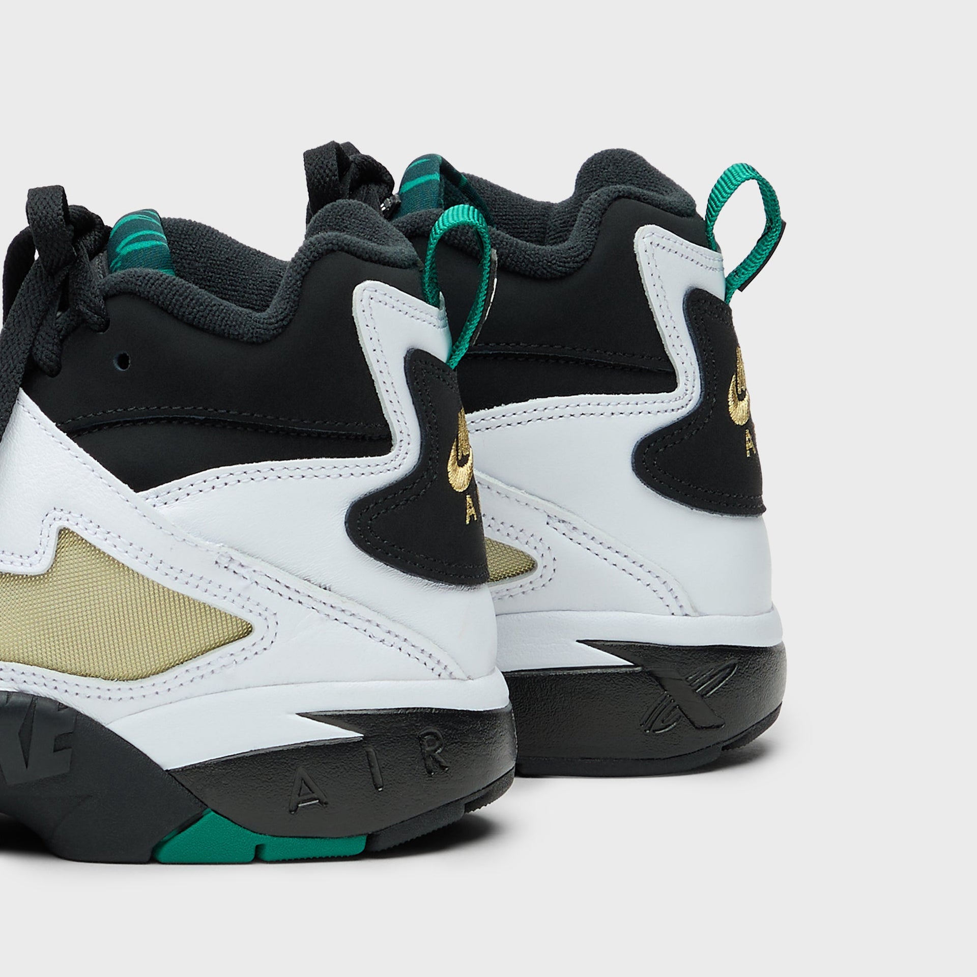 Nike Air Diamond Turf 93 - Black / Mystic Green / White / Golden Tussah