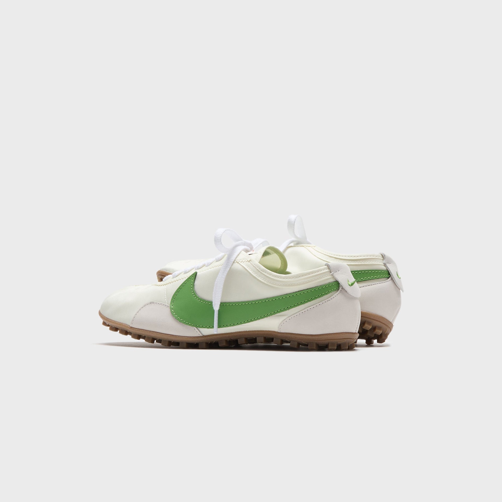 Nike WMNS Moon Shoe - Sail / Chlorophyll