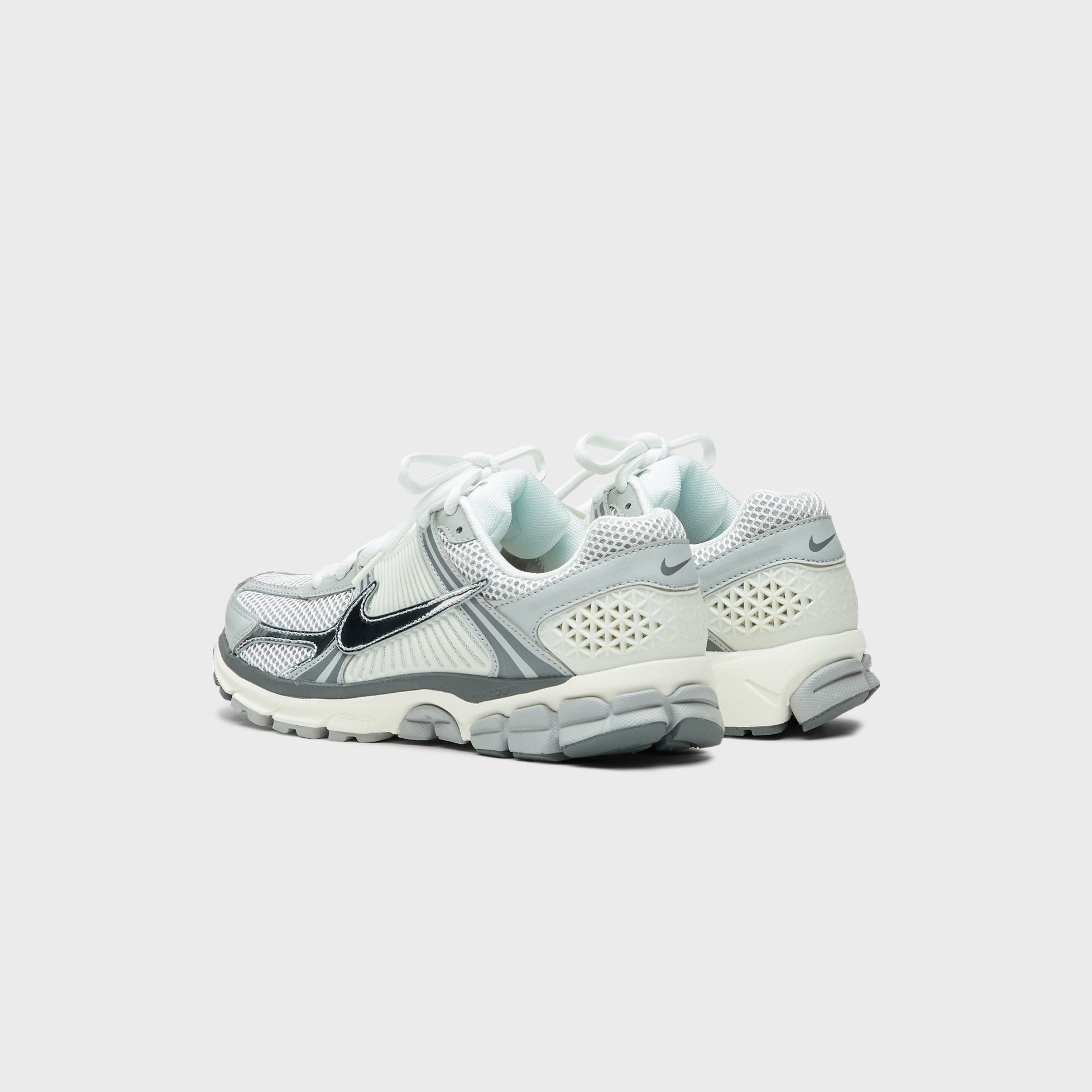 Nike Zoom Vomero 5 - Summit White / Metallic Silver