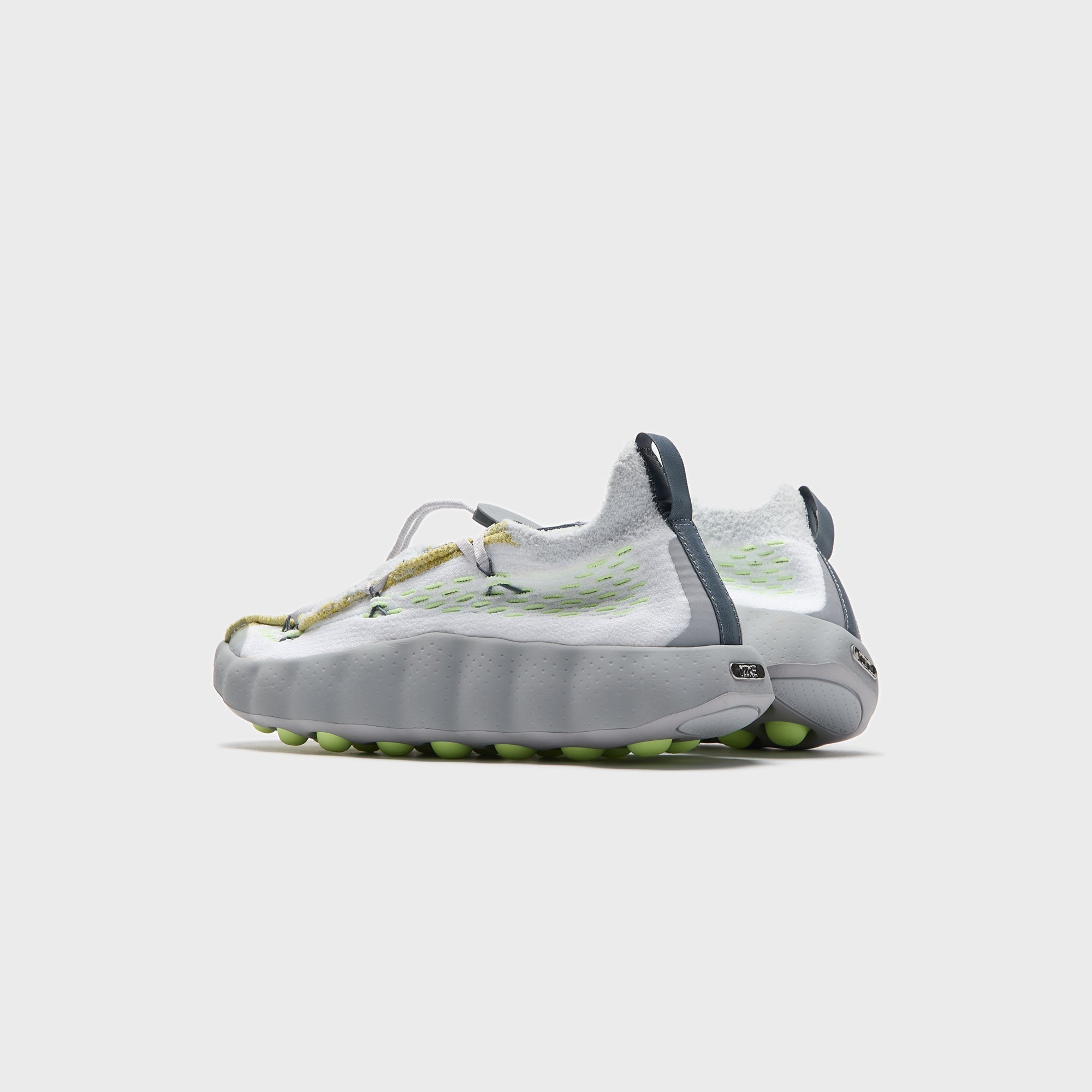 新品 Nike Mind 002 Wolf Grey Pure Platinum Nike Mind 002 Flyknit - White / Dark Grey / Pure Platinum / Wolf