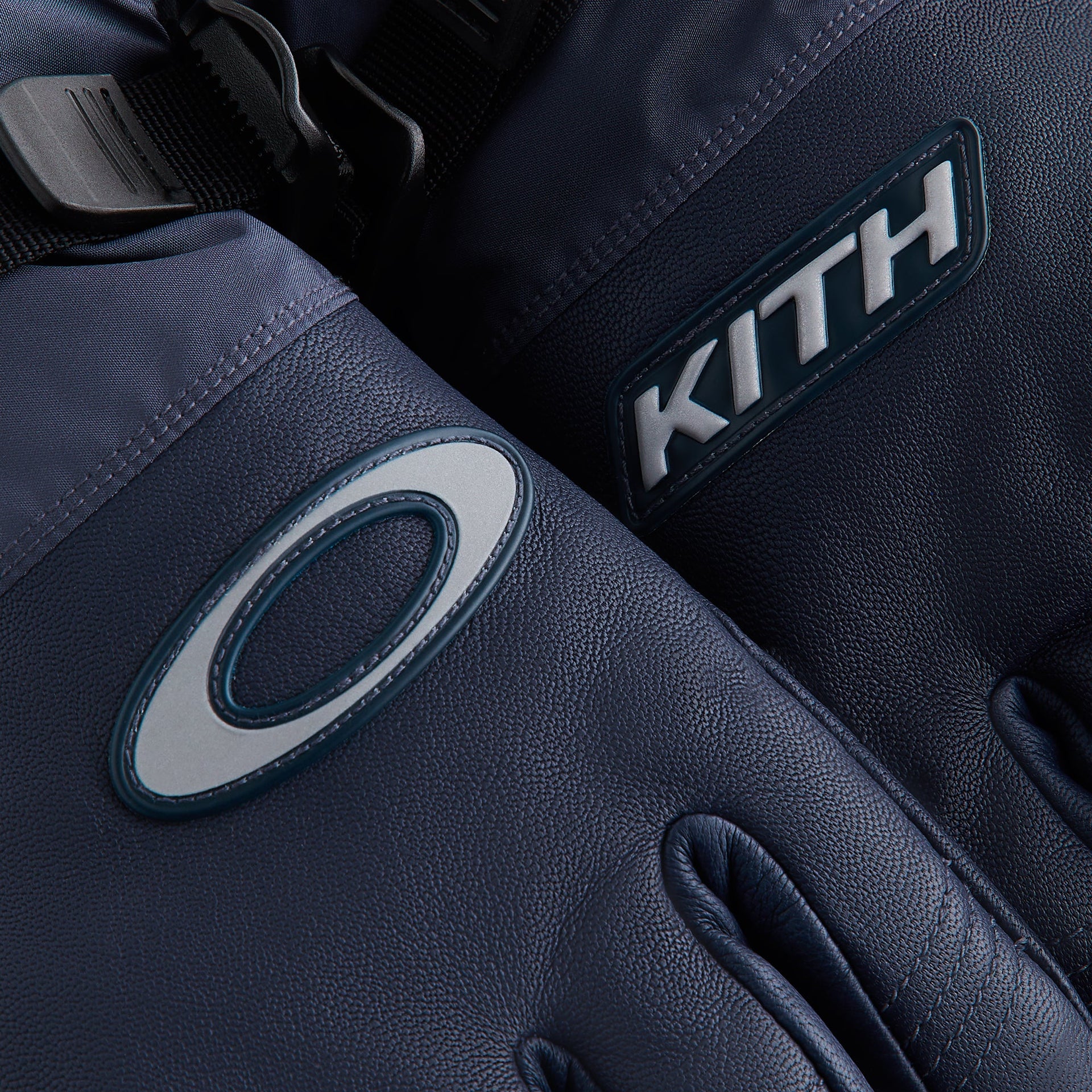 Kith for Oakley Gauntlet Gloves - Nocturnal
