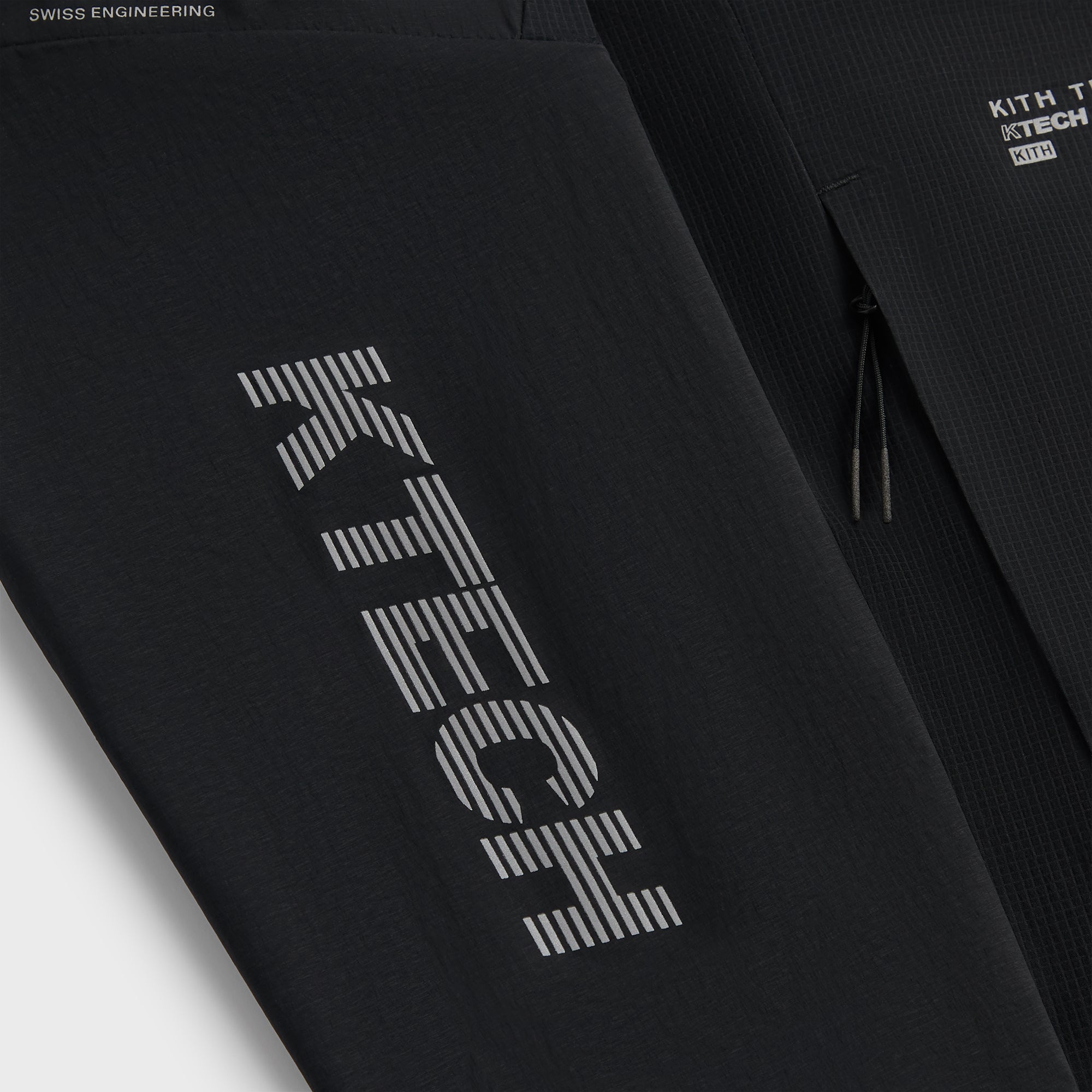 Kith for On Core Jacket - Black – Kith Canada
