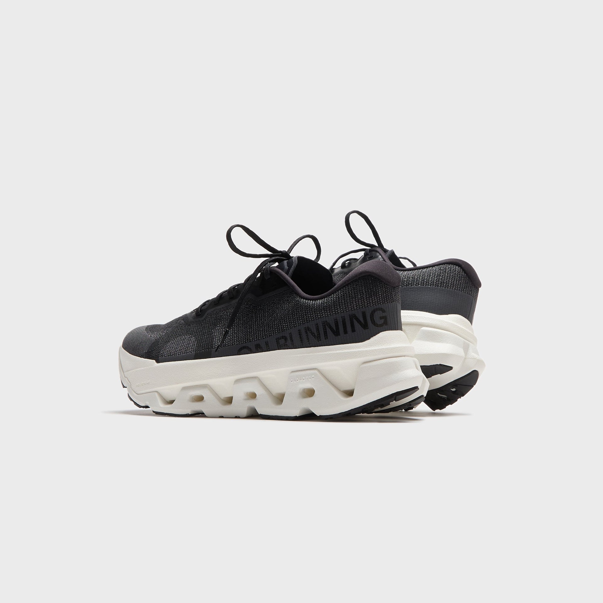 On Running Cloudmonster 3 Hyper - Black / Ivory