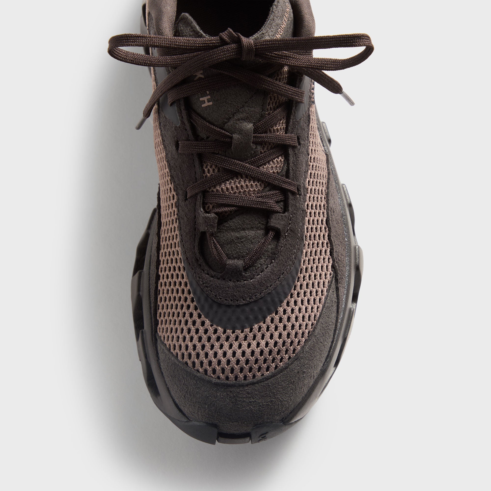 Kith for On K-Tech 2 - Thorn / Ganache – Kith Canada