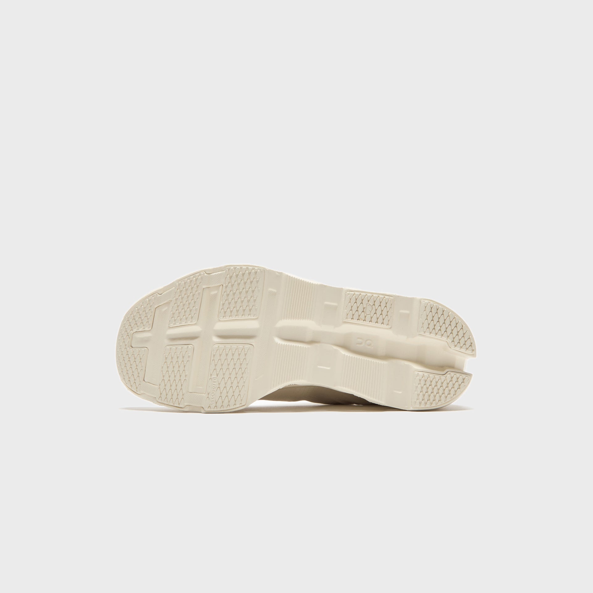 On Running x INVINCIBLE WMNS Cloudmonster 2 - Ivory / Cream