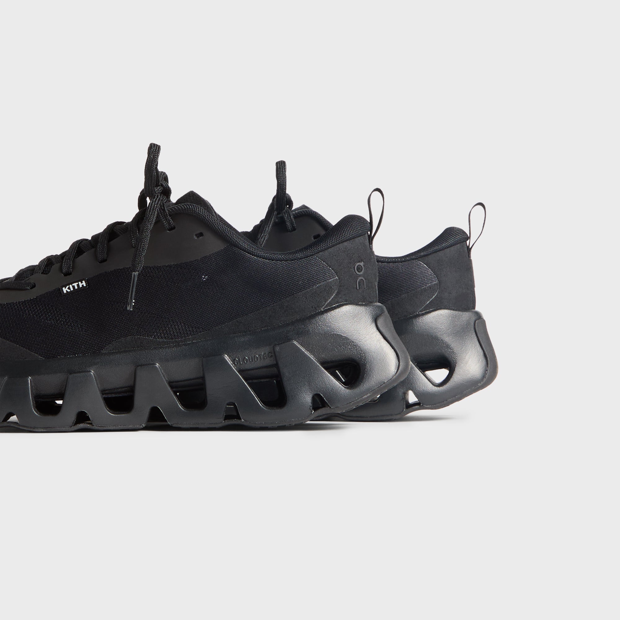 Kith for On K-Tech 1 ブラックスニーカー Kith for On WMNS K-Tech 1 - Black / Black – Kith Canada