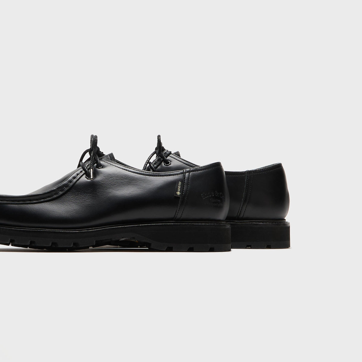 Regal Shoe & Co. Tyrolean Shoe - Black