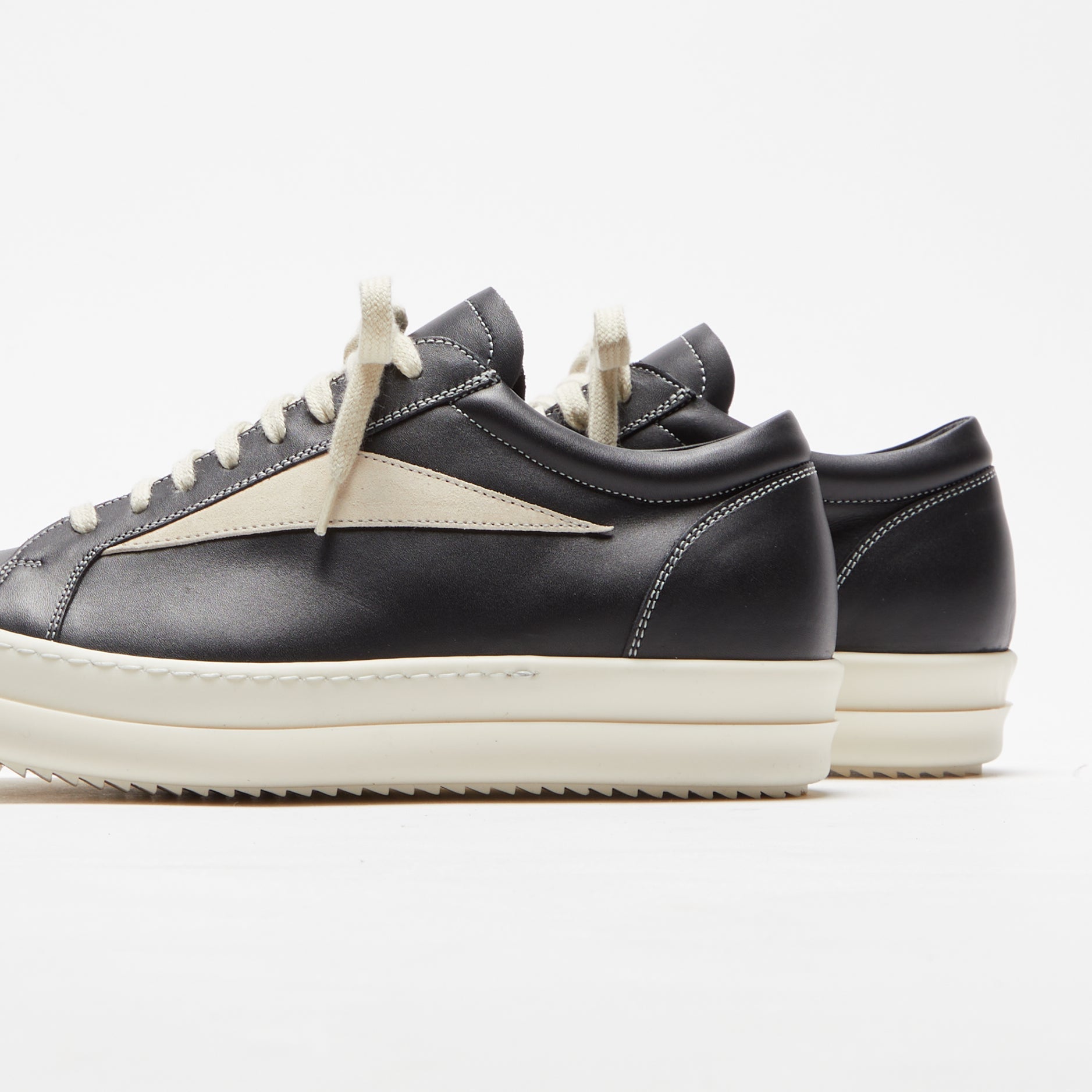 Rick Owens Vintage Sneakers - Black / Milk / Milk Scarpe in Pelliccia