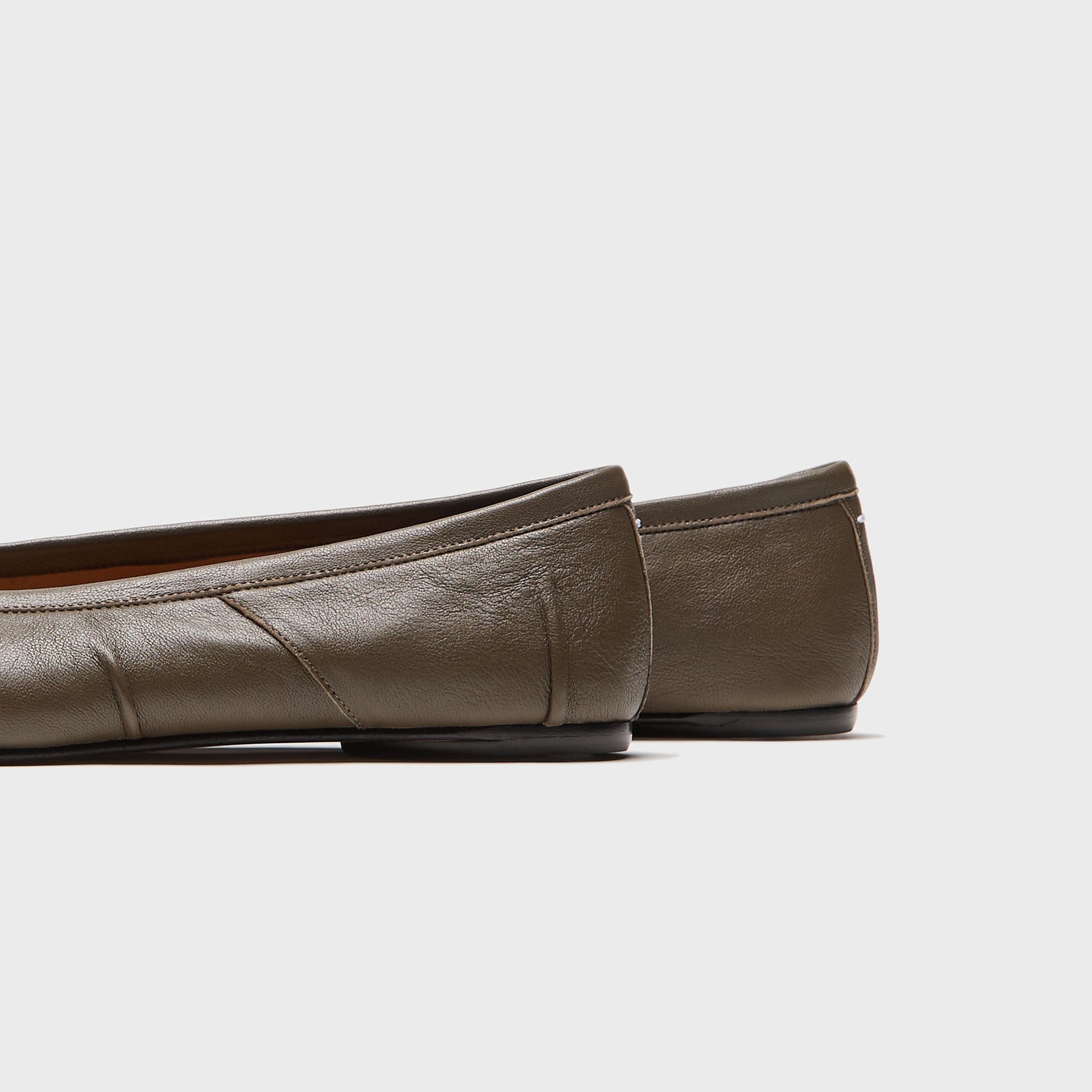 Maison Margiela Tabi Ballerina - Cold Brown