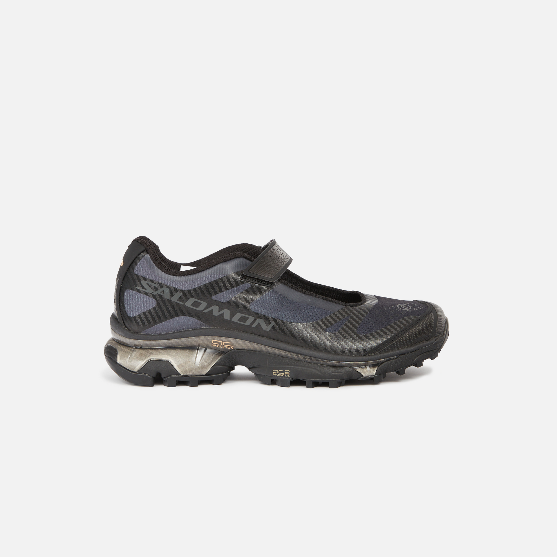 靴 SALOMON XT-MARY J MM6 MAISON MARGIE MM6 Maison Margiela x Salomon WMNS XT-MARY J - Black / Soft