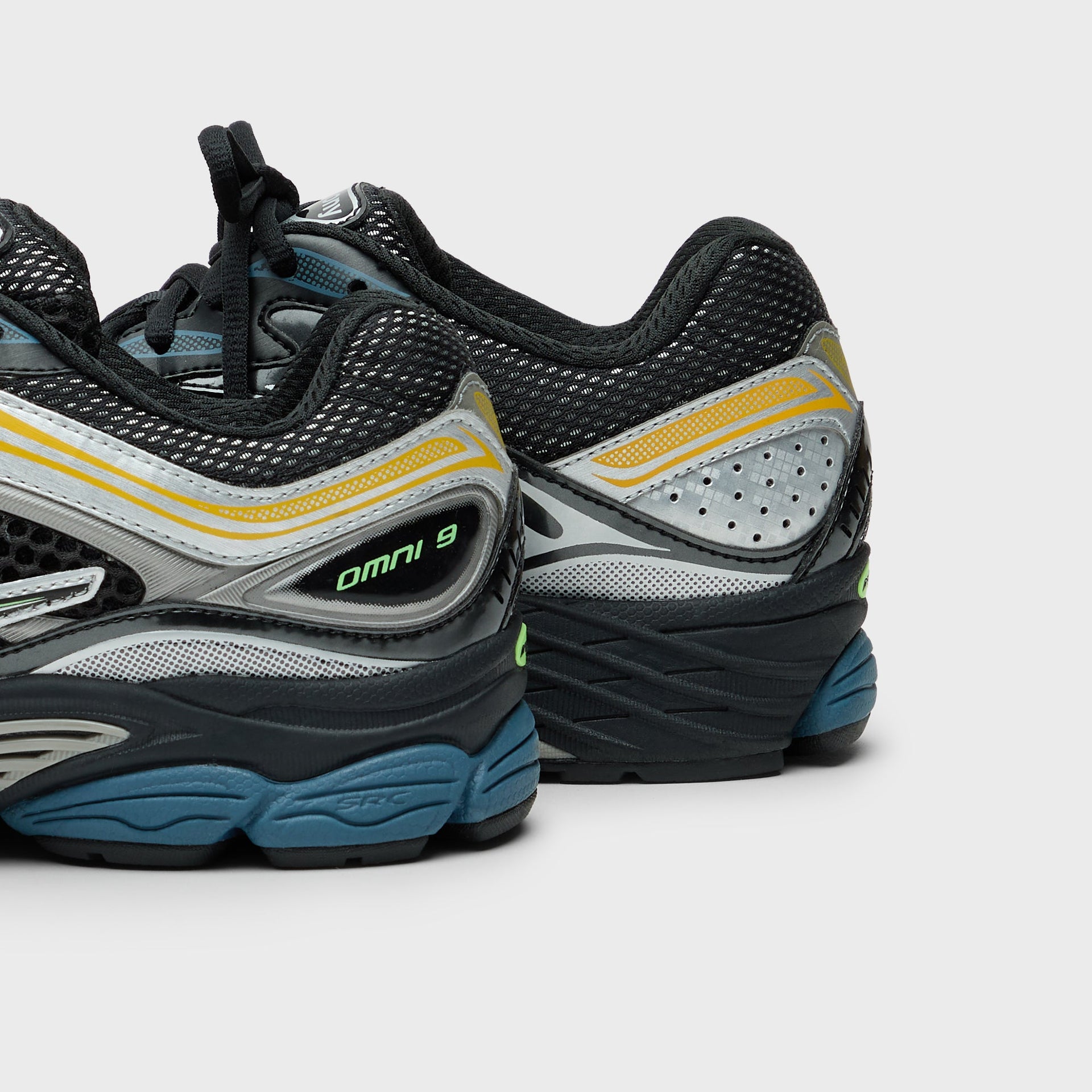 Saucony Progrid Omni 9 - Black / Multi