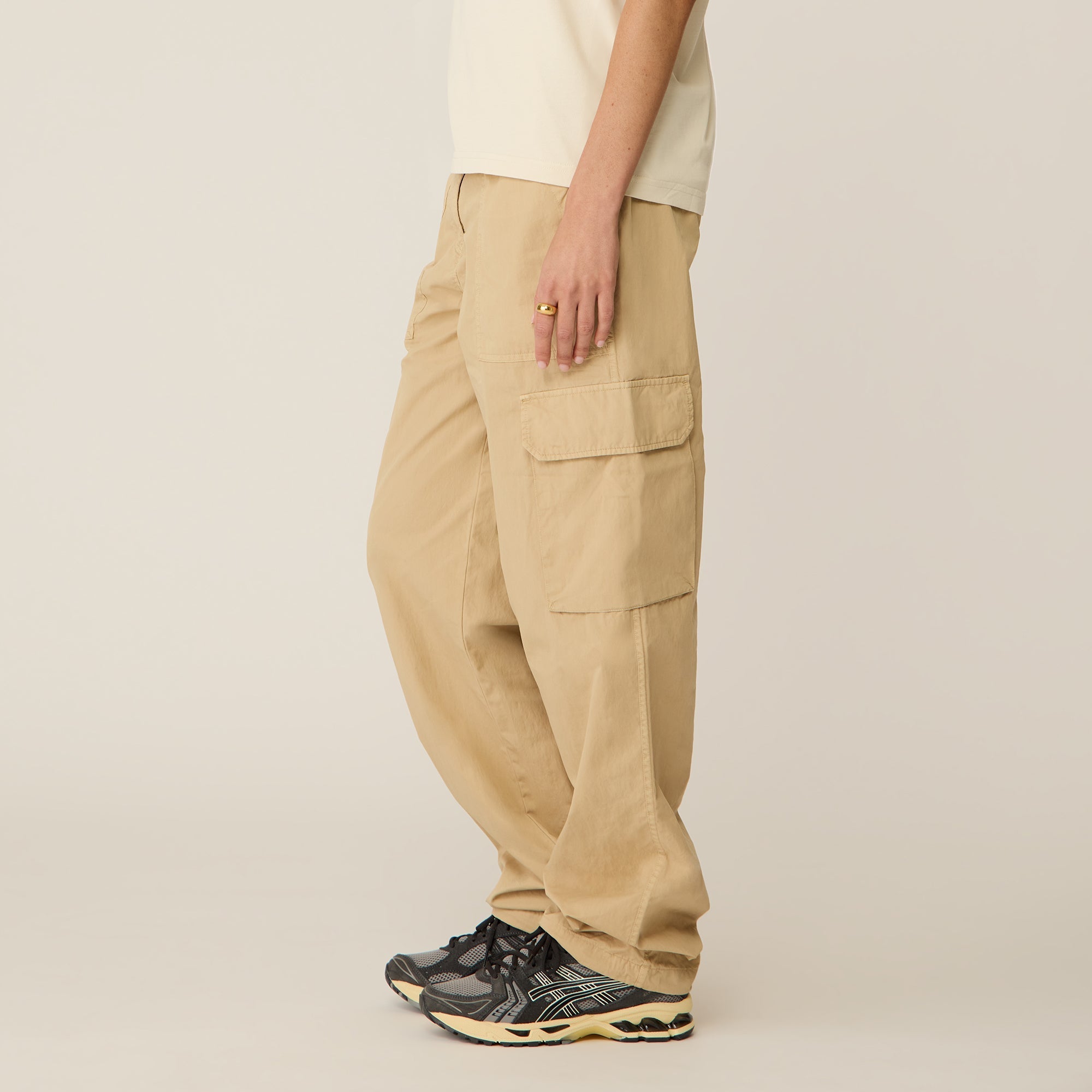 【ほぼ未使用】KITH WOMEN BECK II UTILITY PANT KHW060132-012-Front_46a92a90-