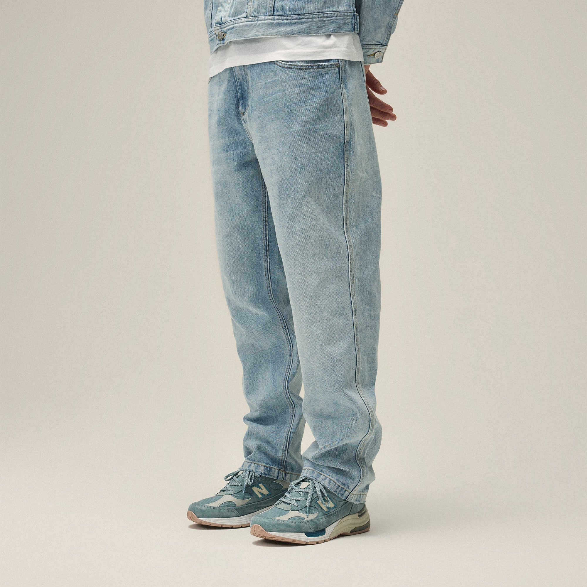 Kith Centre Straight Jeans - Light Indigo – Kith Canada