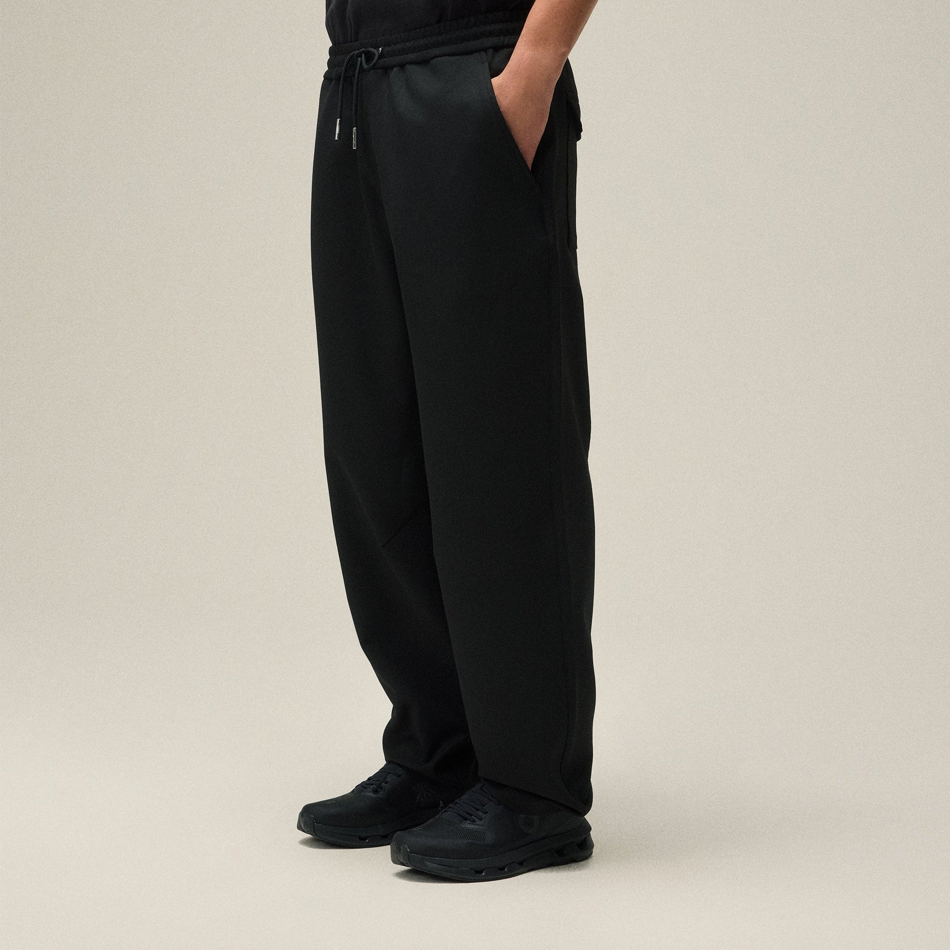 Kith Double Weave Elmhurst Pant in Black