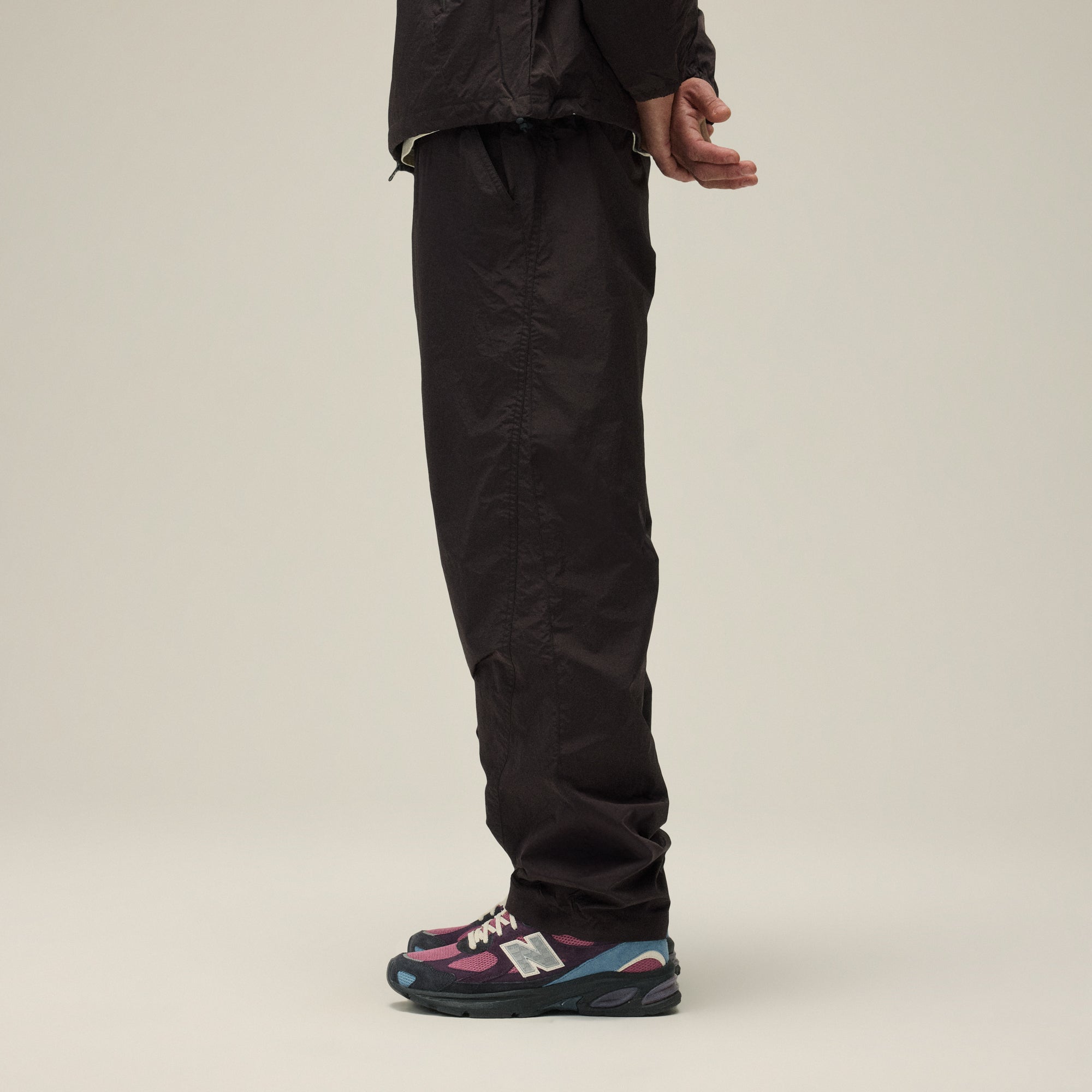 Kith Wrinkle Nylon Mercer 8 Pant - Kindling – Kith Canada