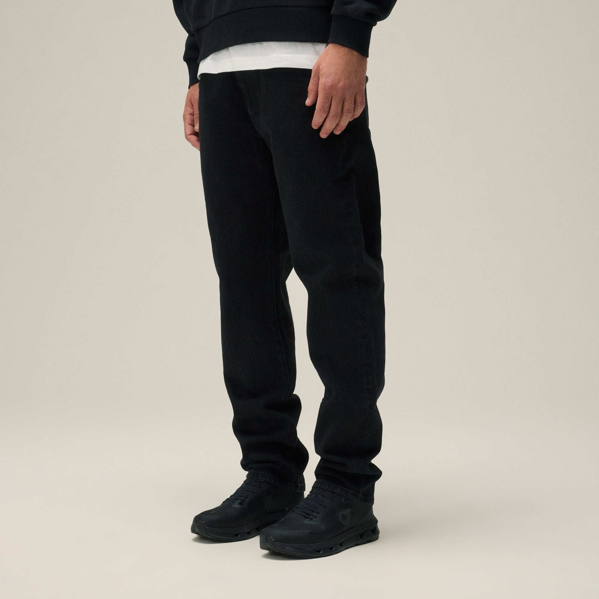 KITH varick denim デニムパンツ　ジーンズ　ブラックデニム Kith Varick Taper Jean - Black – Kith Canada