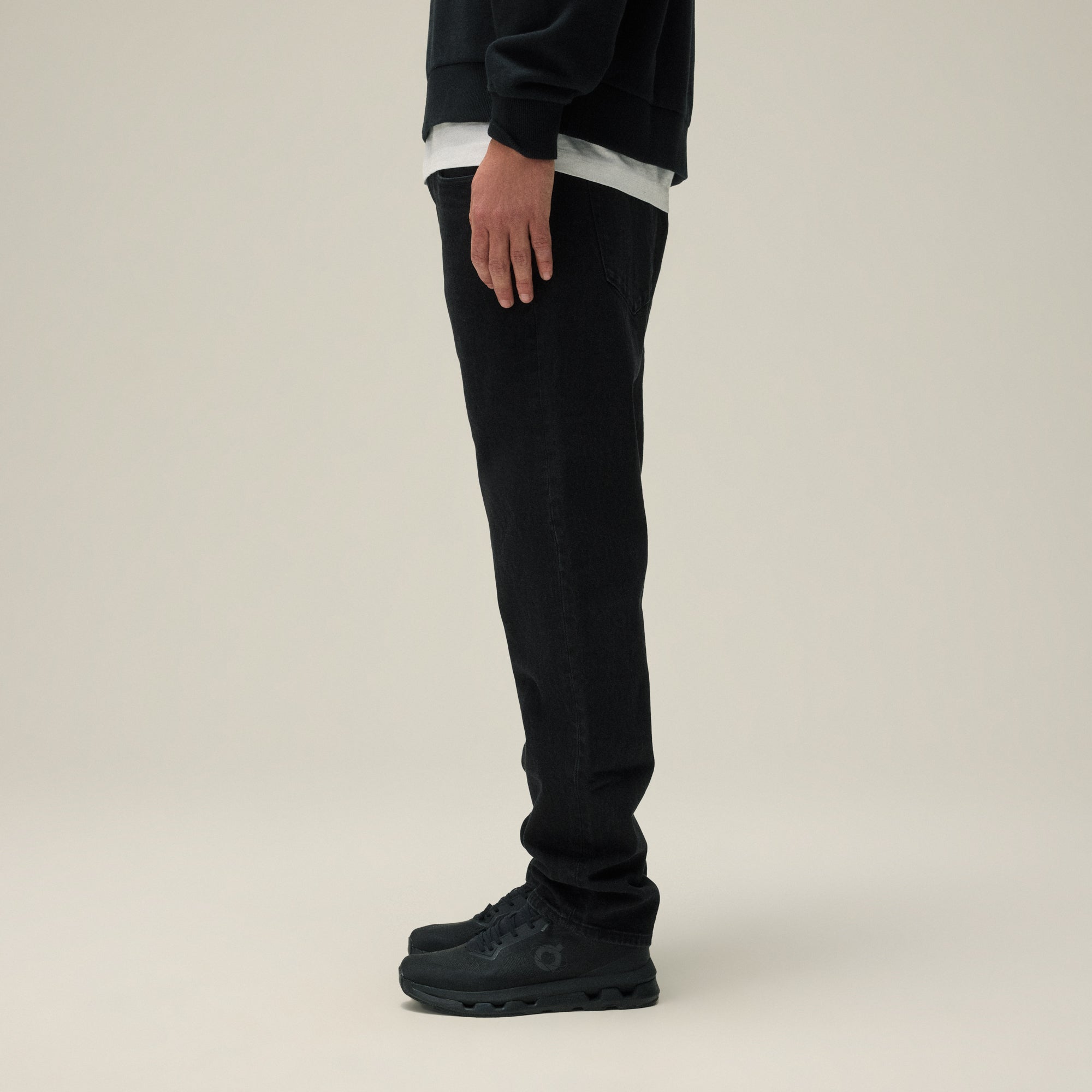 KITH varick denim デニムパンツ　ジーンズ　ブラックデニム Kith Varick Taper Jean - Black – Kith Canada