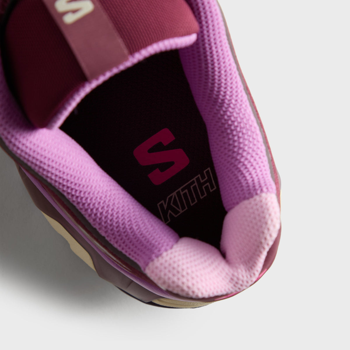 Kith for Salomon XT-4 OG - Maroon Banner / Nocturne / Knockout Pink