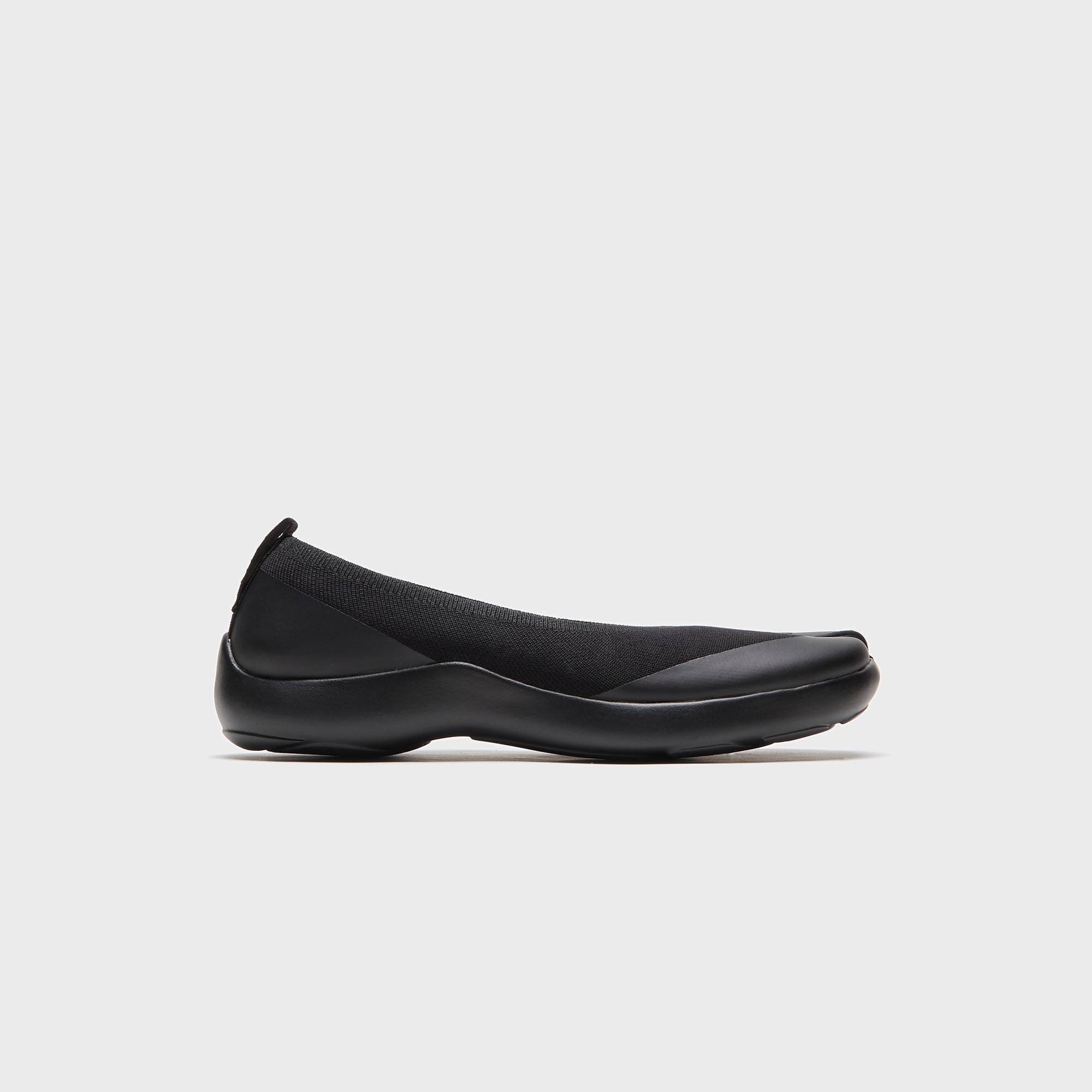 Tabi WMNS Ballerina - Black – Kith Canada