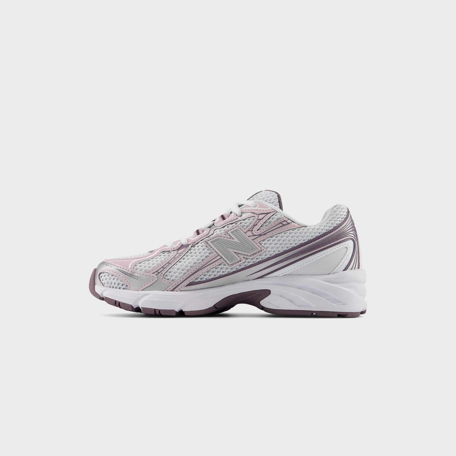 New Balance 740 - Ice Wine / White / Rose Sugar / Silver Metallic