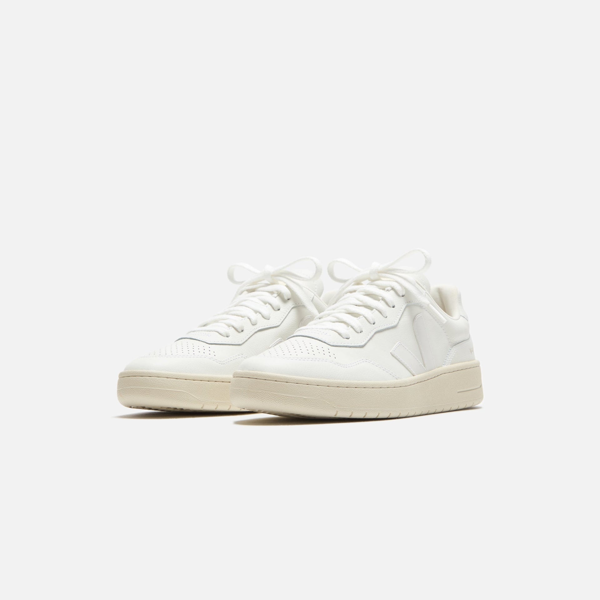 Veja Mens V-90 - Extra White