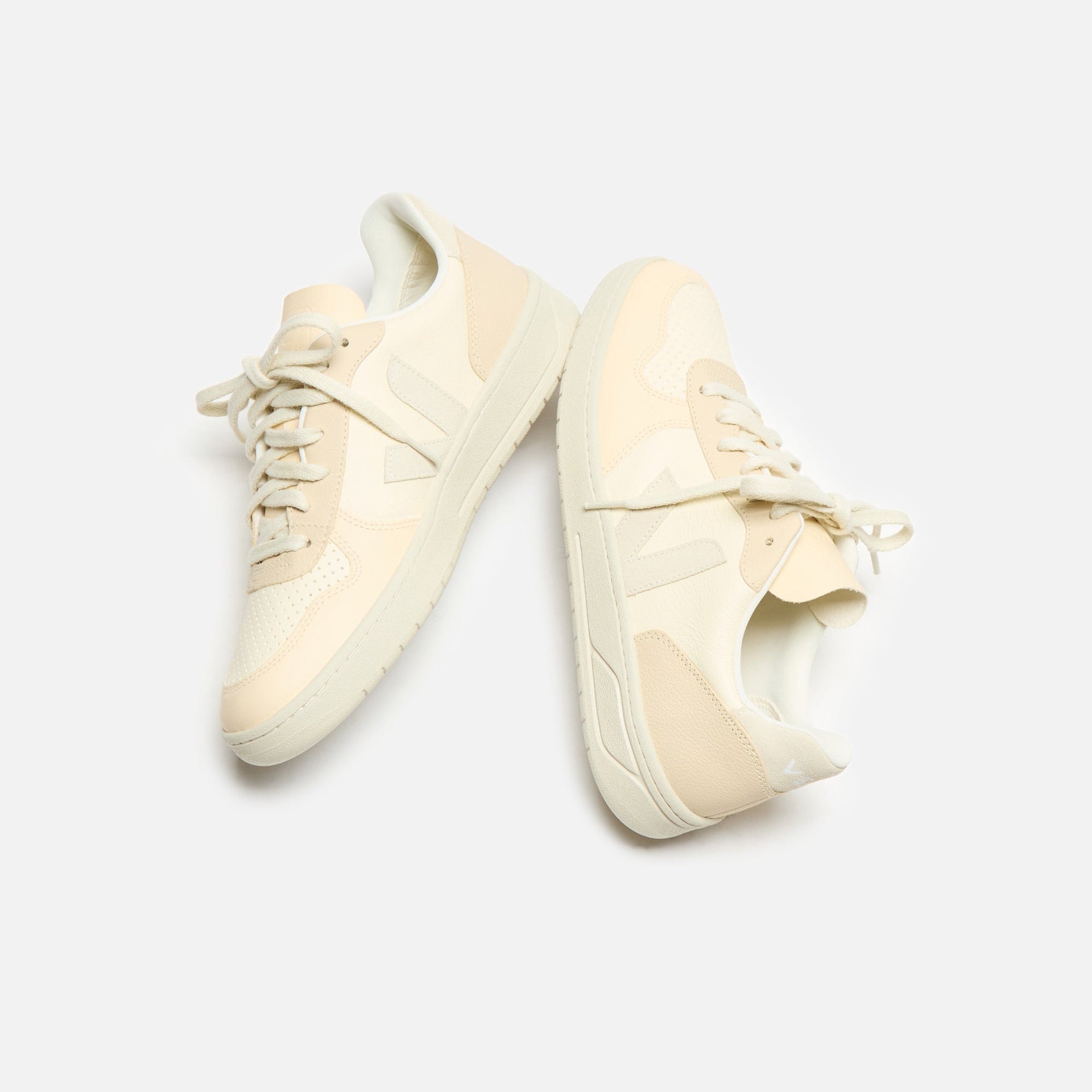 Veja V-10 - Multico Cashew Pierre