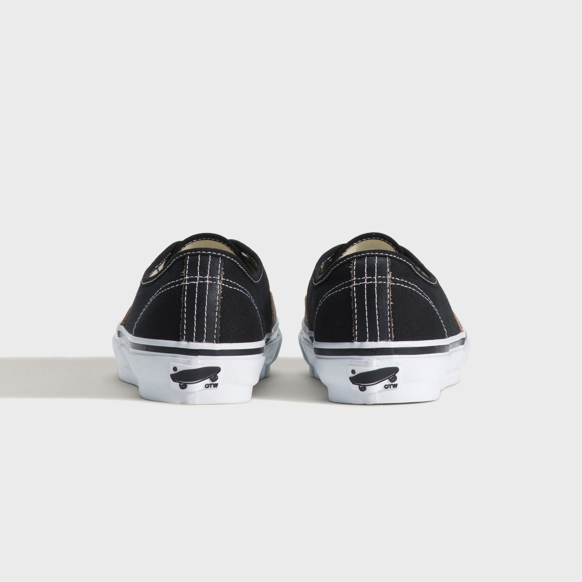 VANS OTW Authentic 44 Siped Vibram - Black / Ochre Red