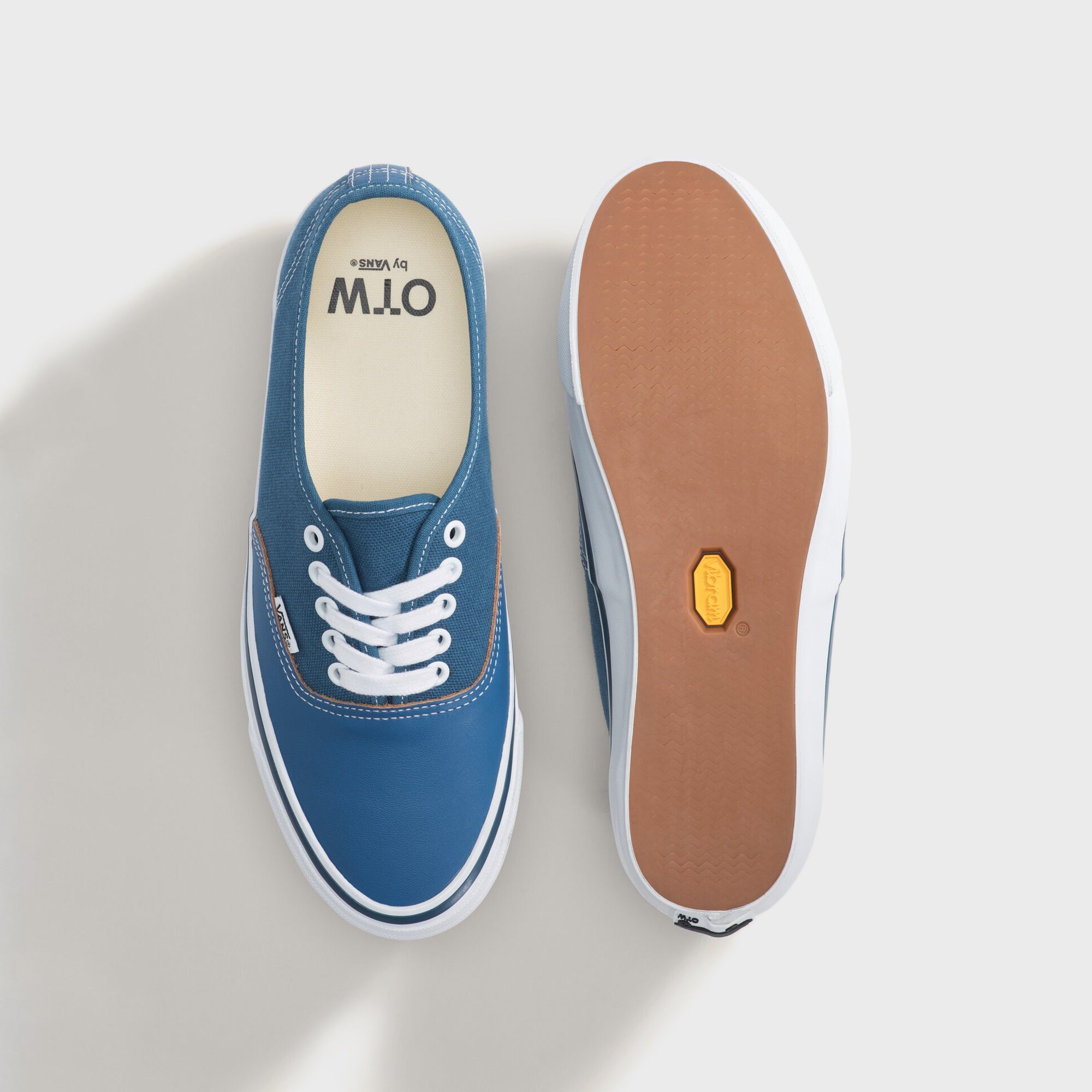 VANS OTW Authentic 44 Siped Vibram - Navy – Kith Canada VANS OTW Authentic 44 Siped Vibram - Navy – Kith Canada