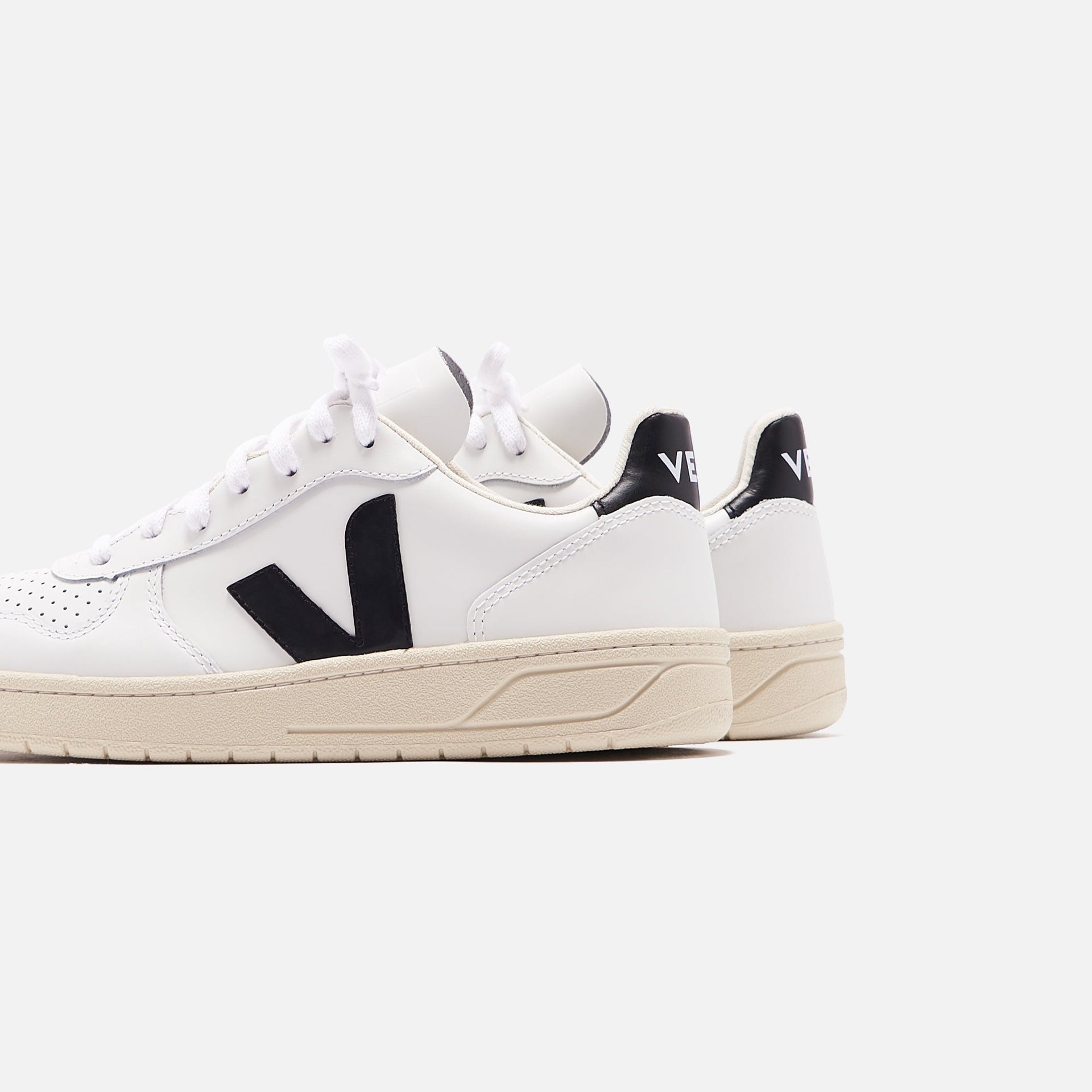 Veja WMNS V-10 - Extra White / Black