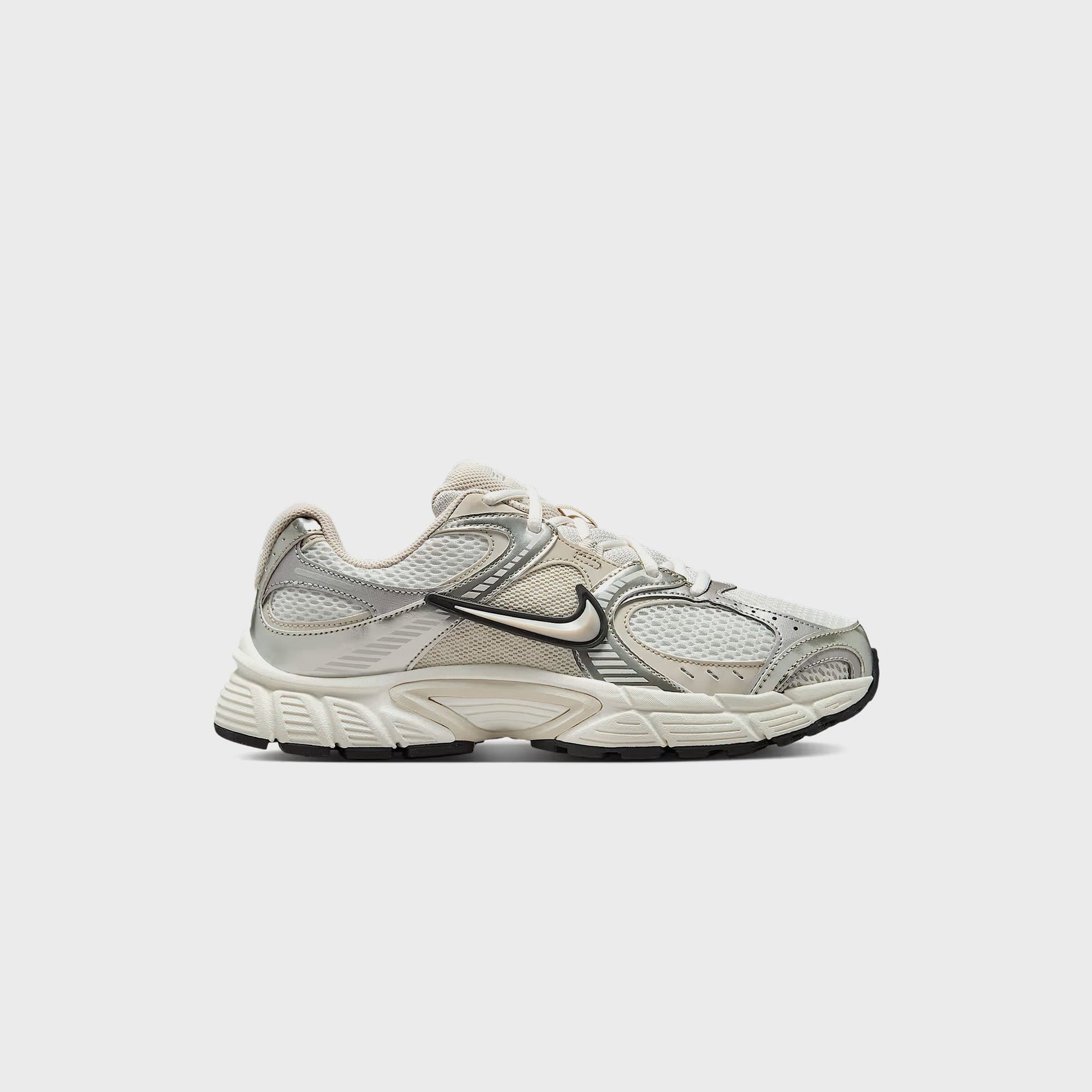 Nike V5 Rnr - Summit White / Light Orewood Brown / Sail / Black