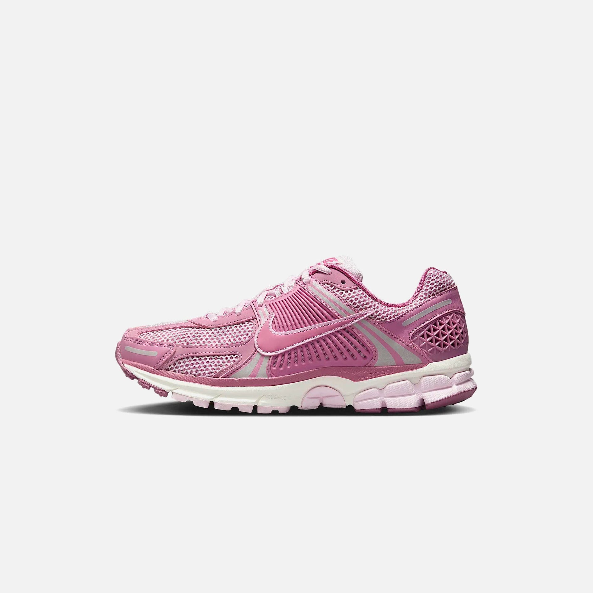 Nike WMNS Zoom Vomero 5 - Elemental Pink / Desert Berry