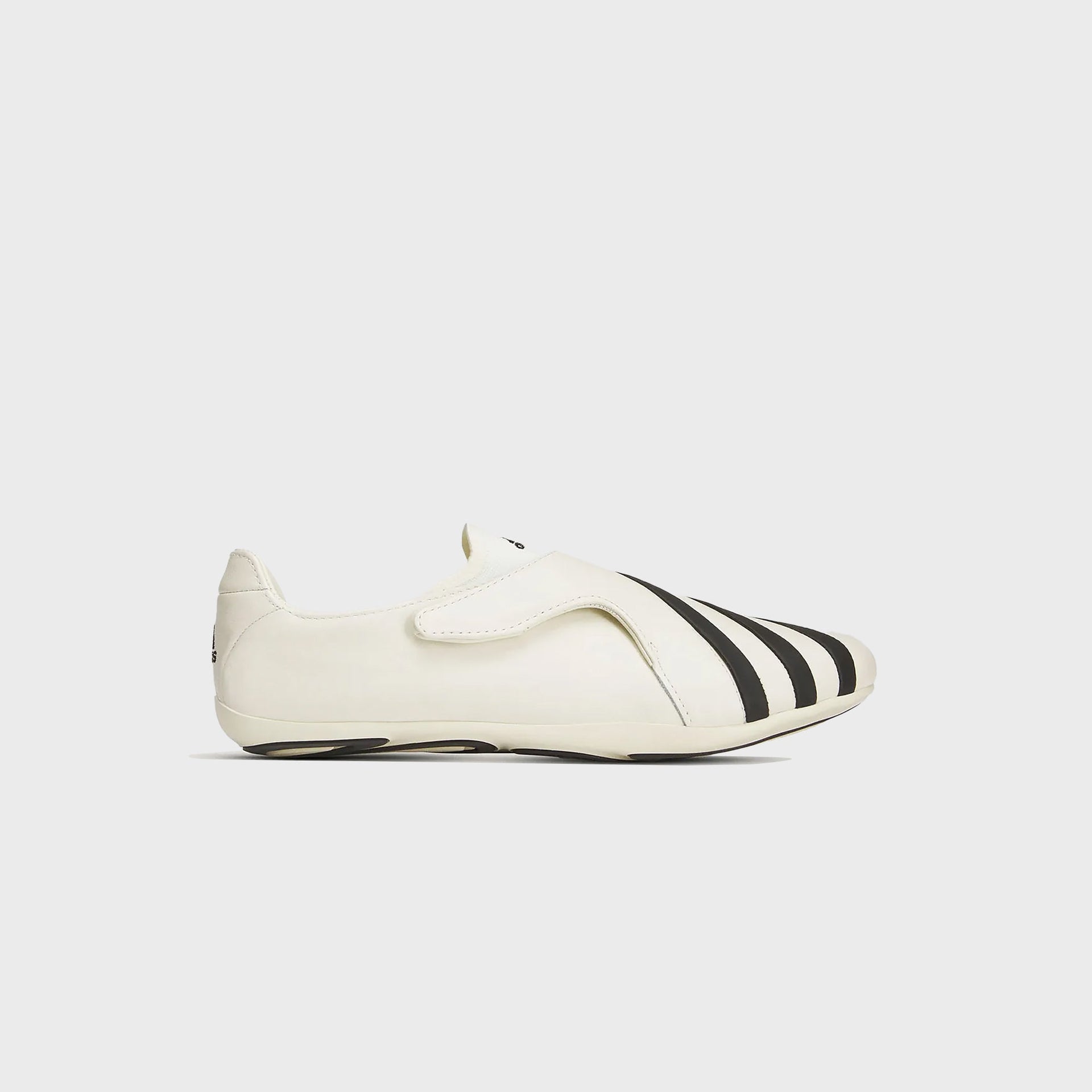 adidas x Pharrell Williams Vario Flat Earther - White / Black